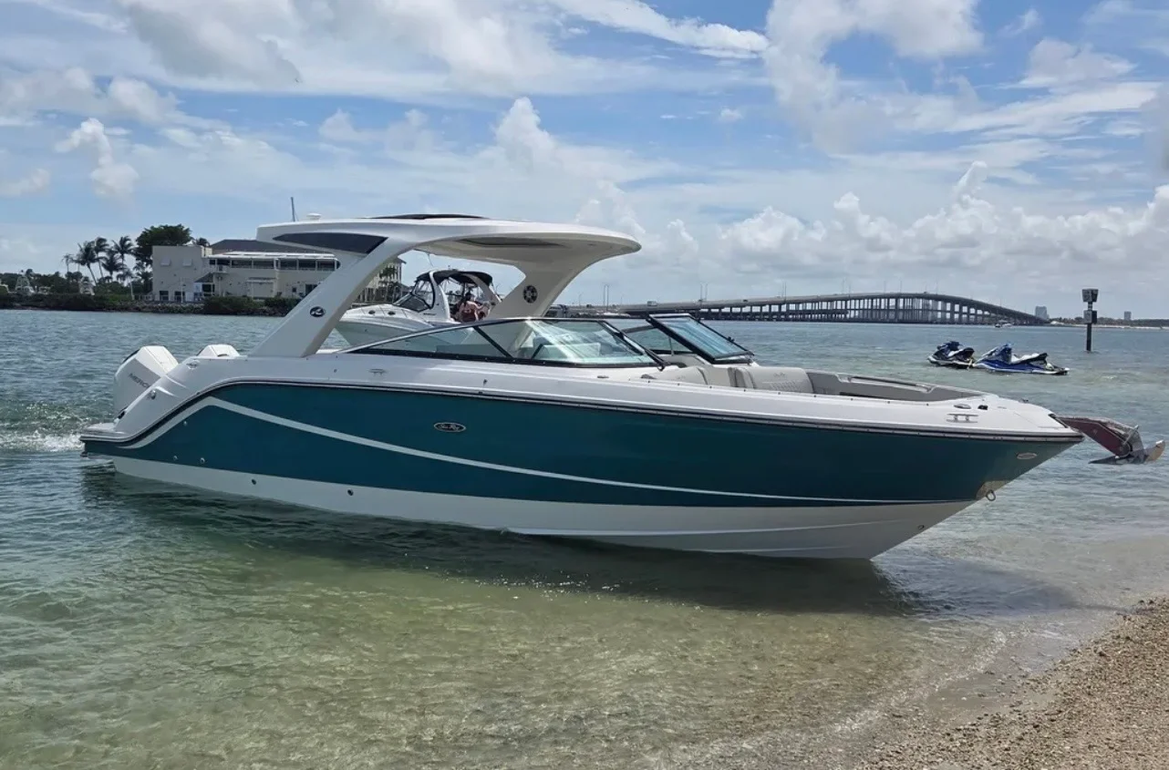2021 Sea Ray 310 SLX OUTBOARD Image Thumbnail #1