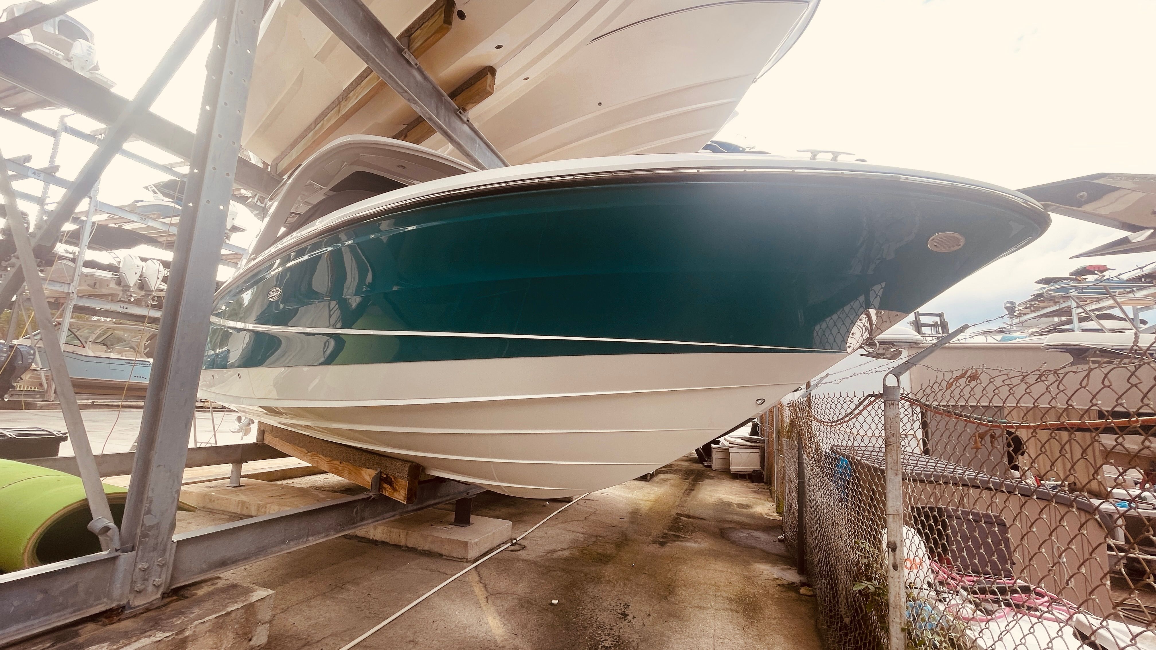 2021 Sea Ray 310 SLX OUTBOARD Image Thumbnail #3