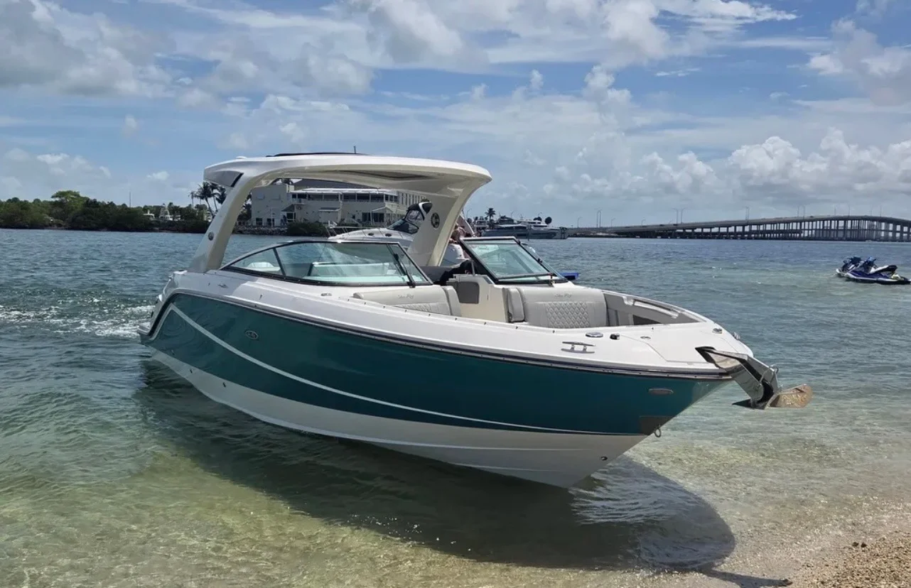 2021 Sea Ray 310 SLX OUTBOARD Image Thumbnail #2