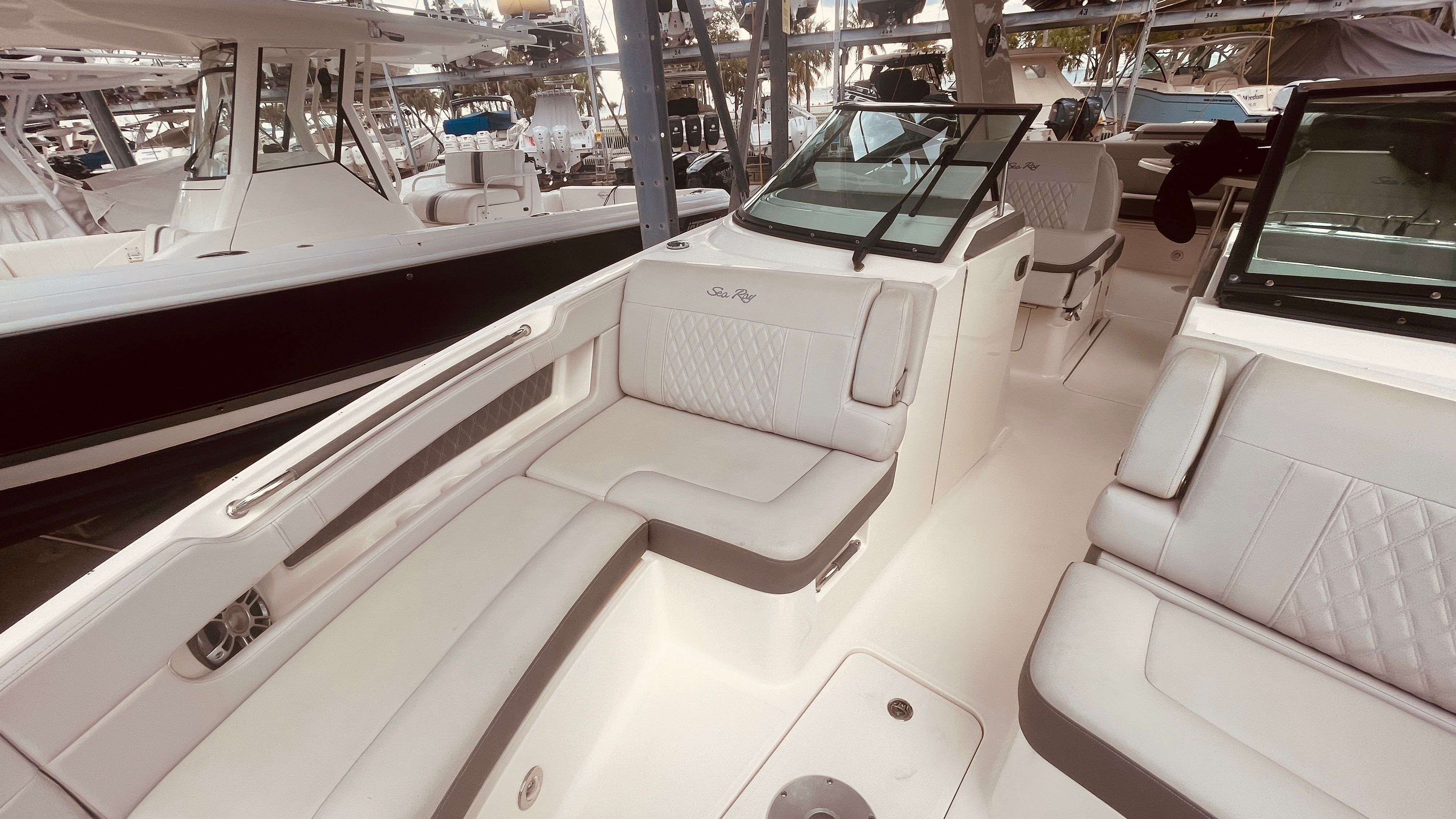 2021 Sea Ray 310 SLX OUTBOARD Image Thumbnail #22