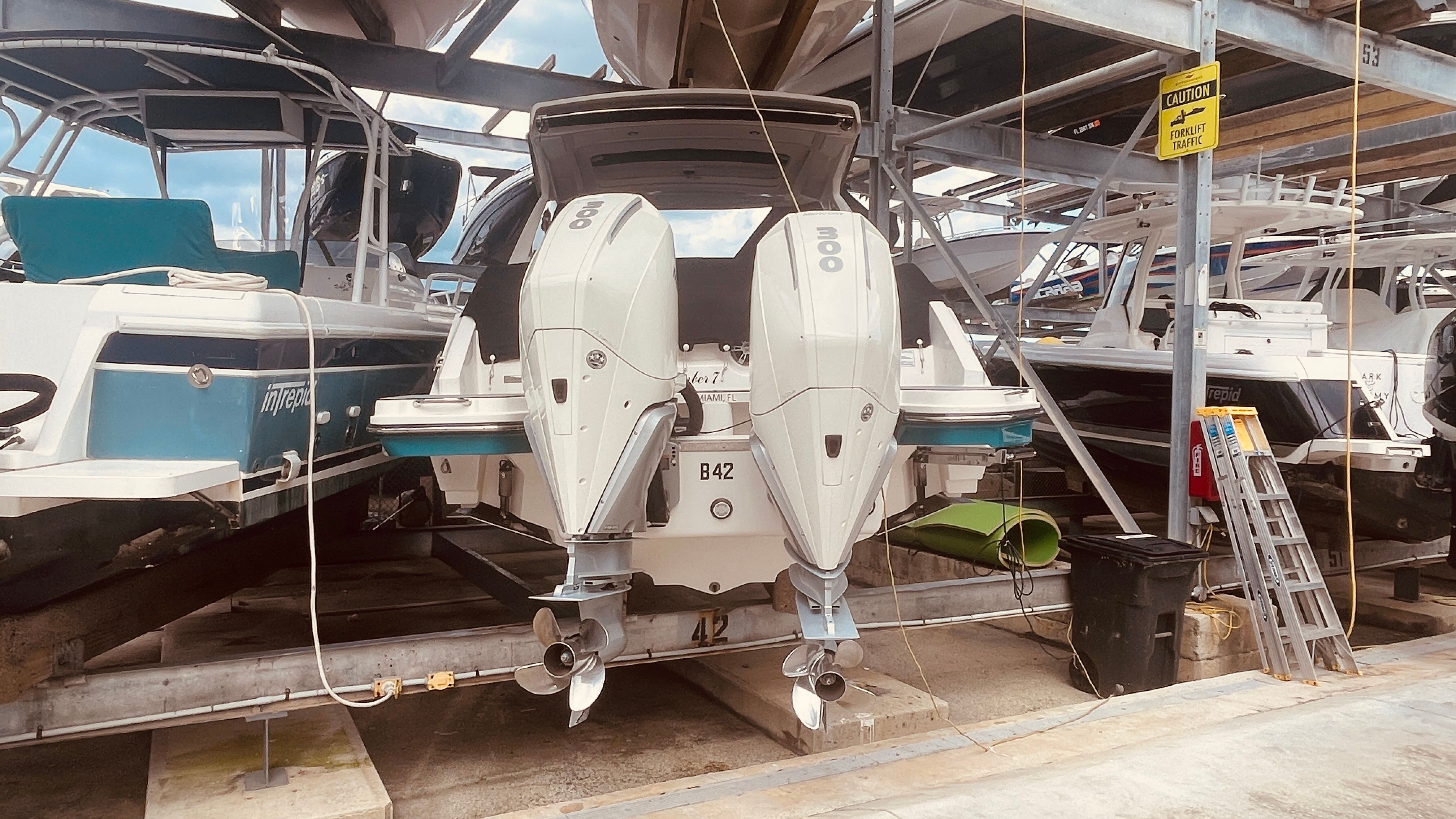 2021 Sea Ray 310 SLX OUTBOARD Image Thumbnail #1