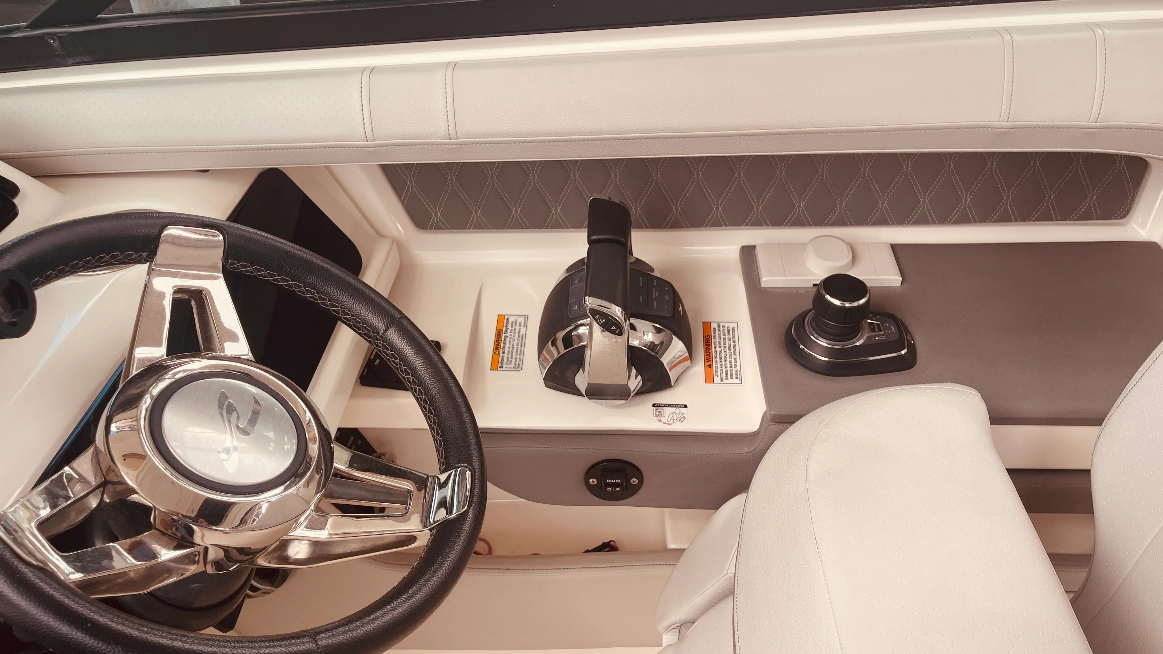 2021 Sea Ray 310 SLX OUTBOARD Image Thumbnail #11