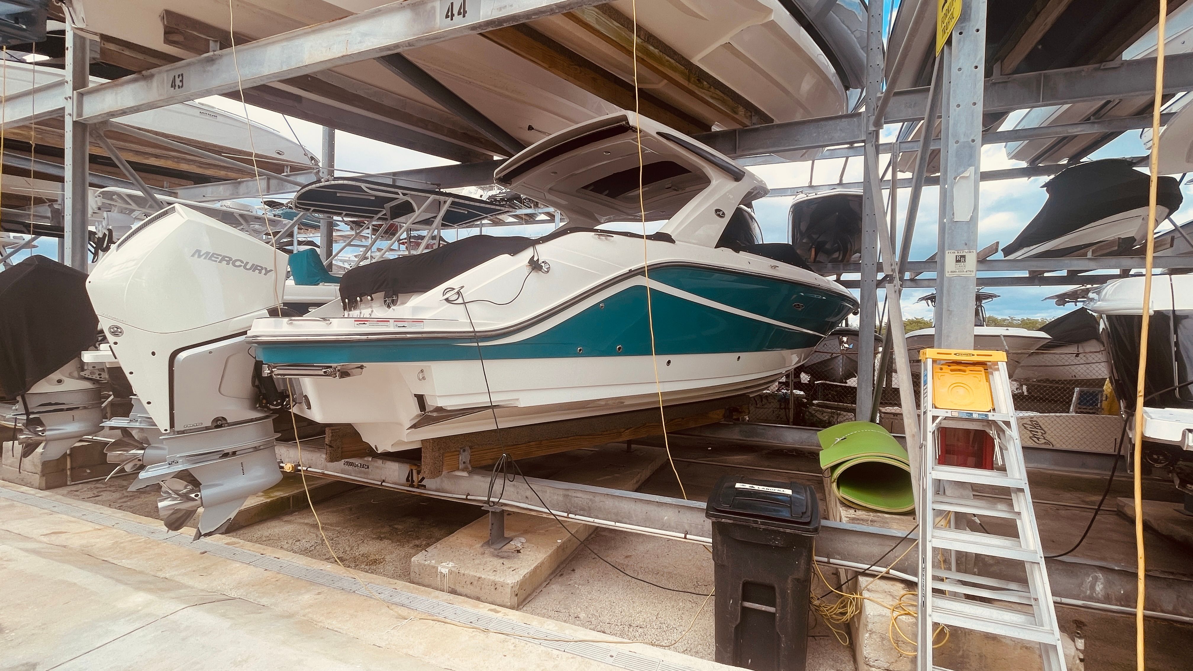 2021 Sea Ray 310 SLX OUTBOARD Image Thumbnail #0