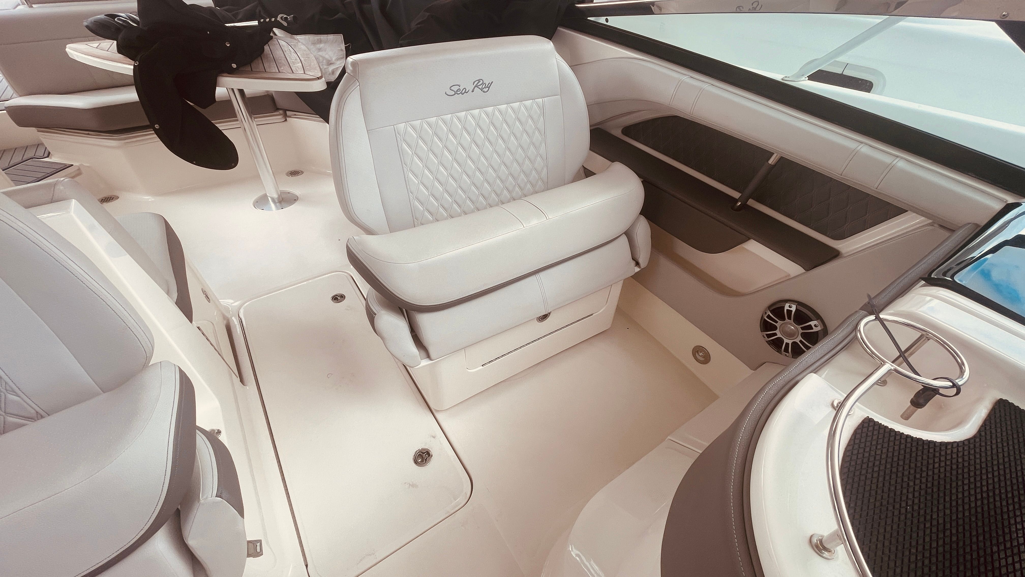 2021 Sea Ray 310 SLX OUTBOARD Image Thumbnail #17