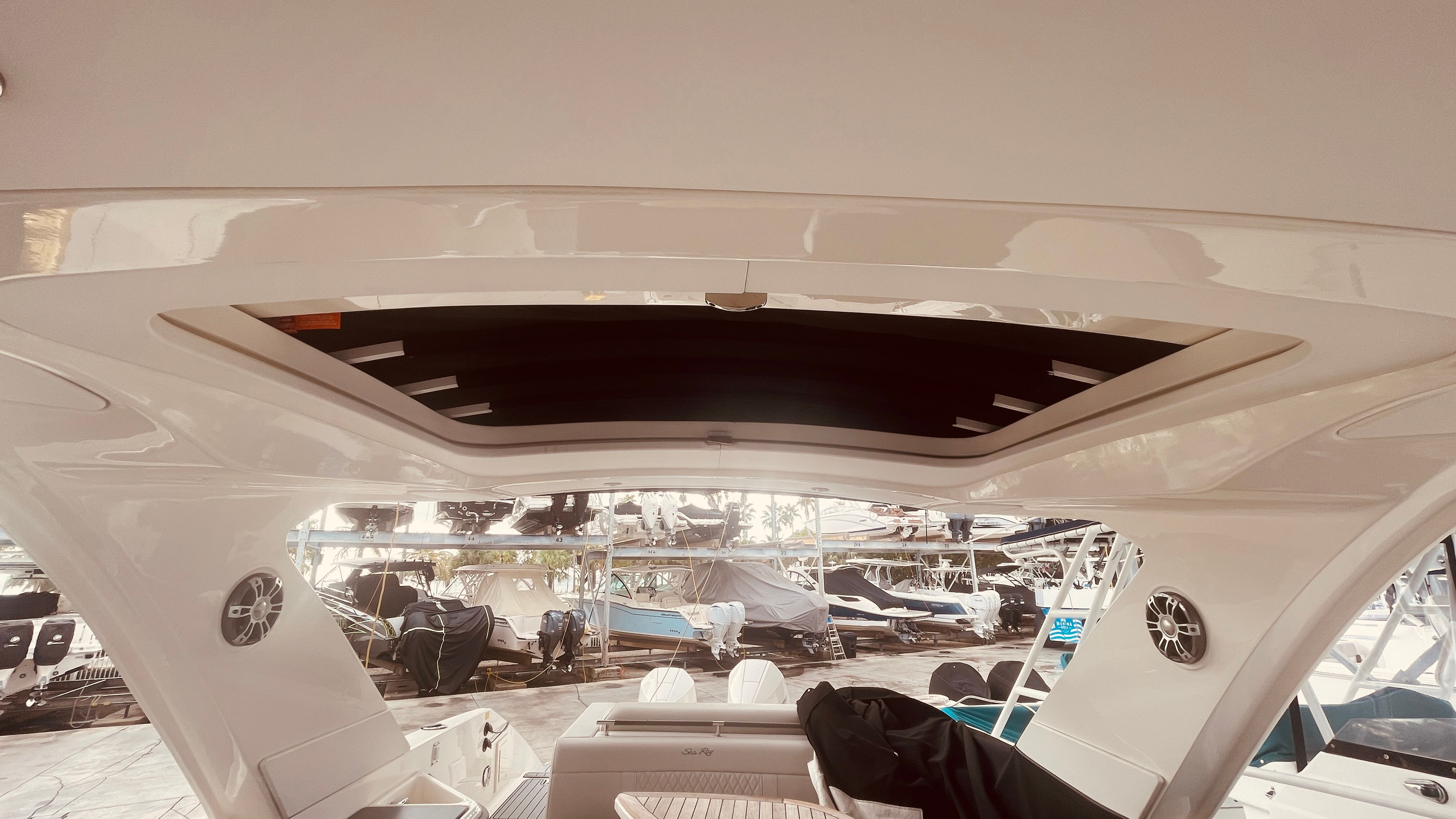 2021 Sea Ray 310 SLX OUTBOARD Image Thumbnail #29