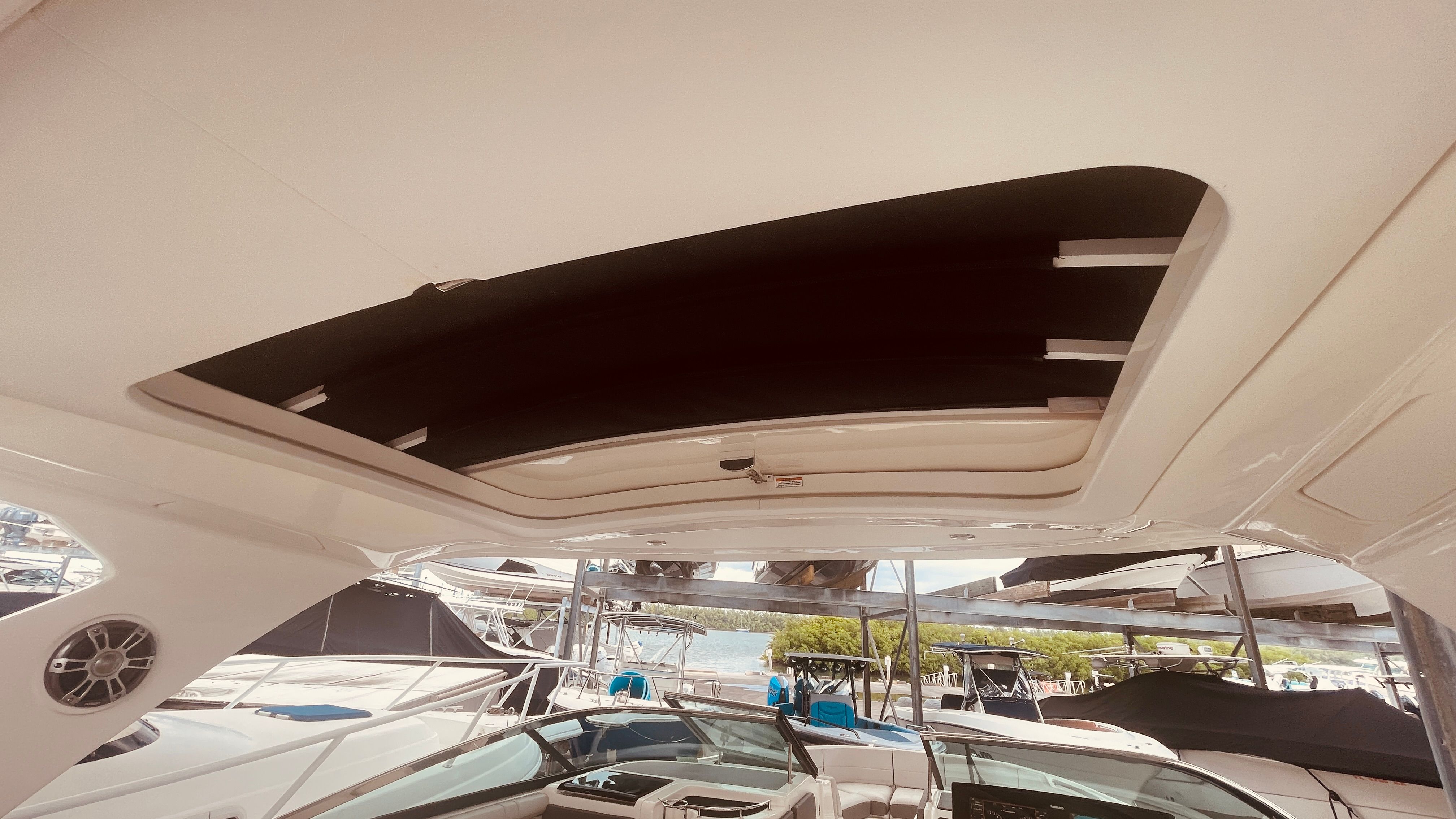 2021 Sea Ray 310 SLX OUTBOARD Image Thumbnail #28