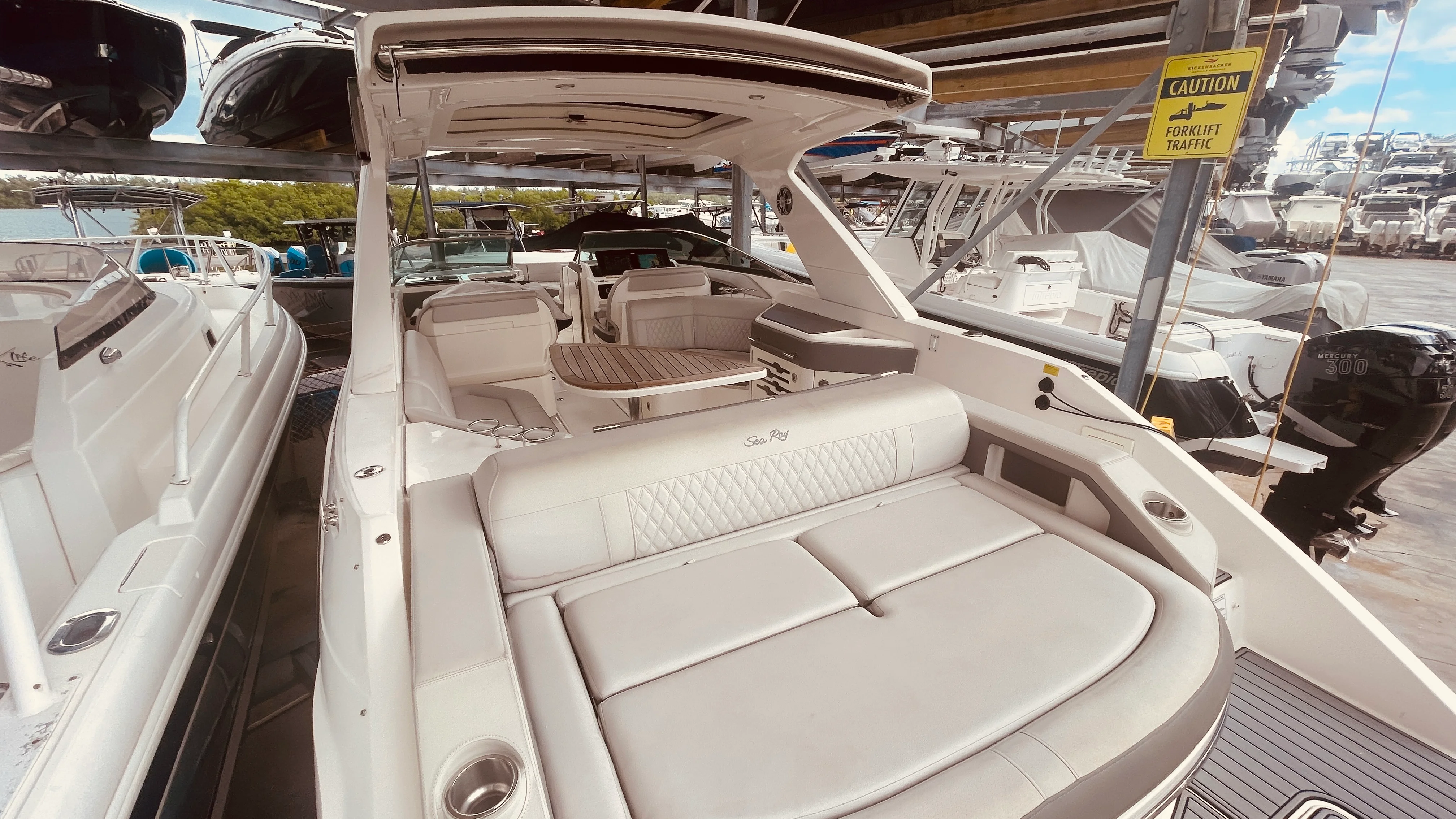 2021 Sea Ray 310 SLX OUTBOARD Image Thumbnail #36