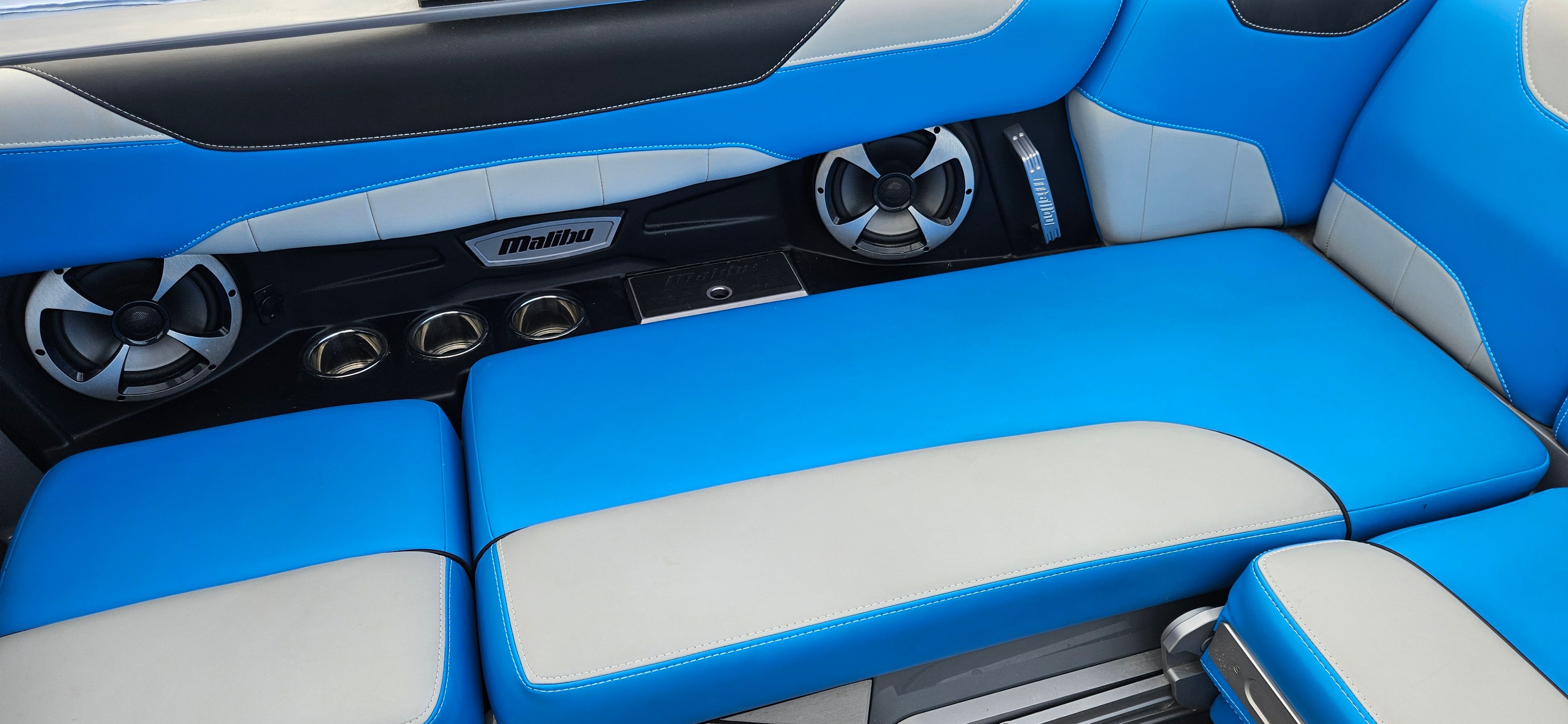 2020 Malibu 23 LSV Image Thumbnail #10