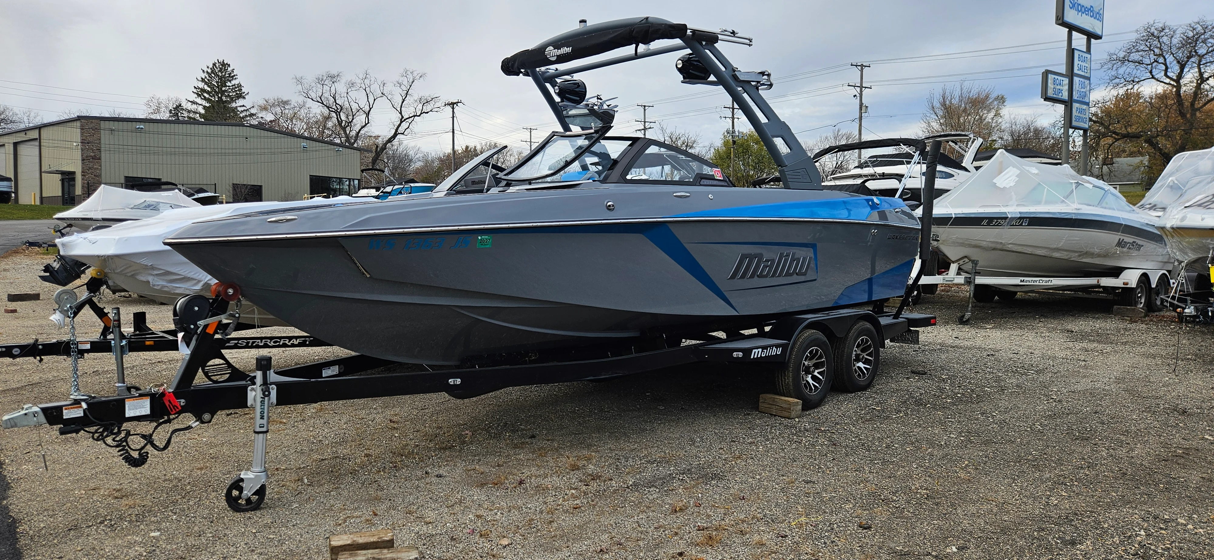 2020 Malibu 23 LSV Image Thumbnail #1