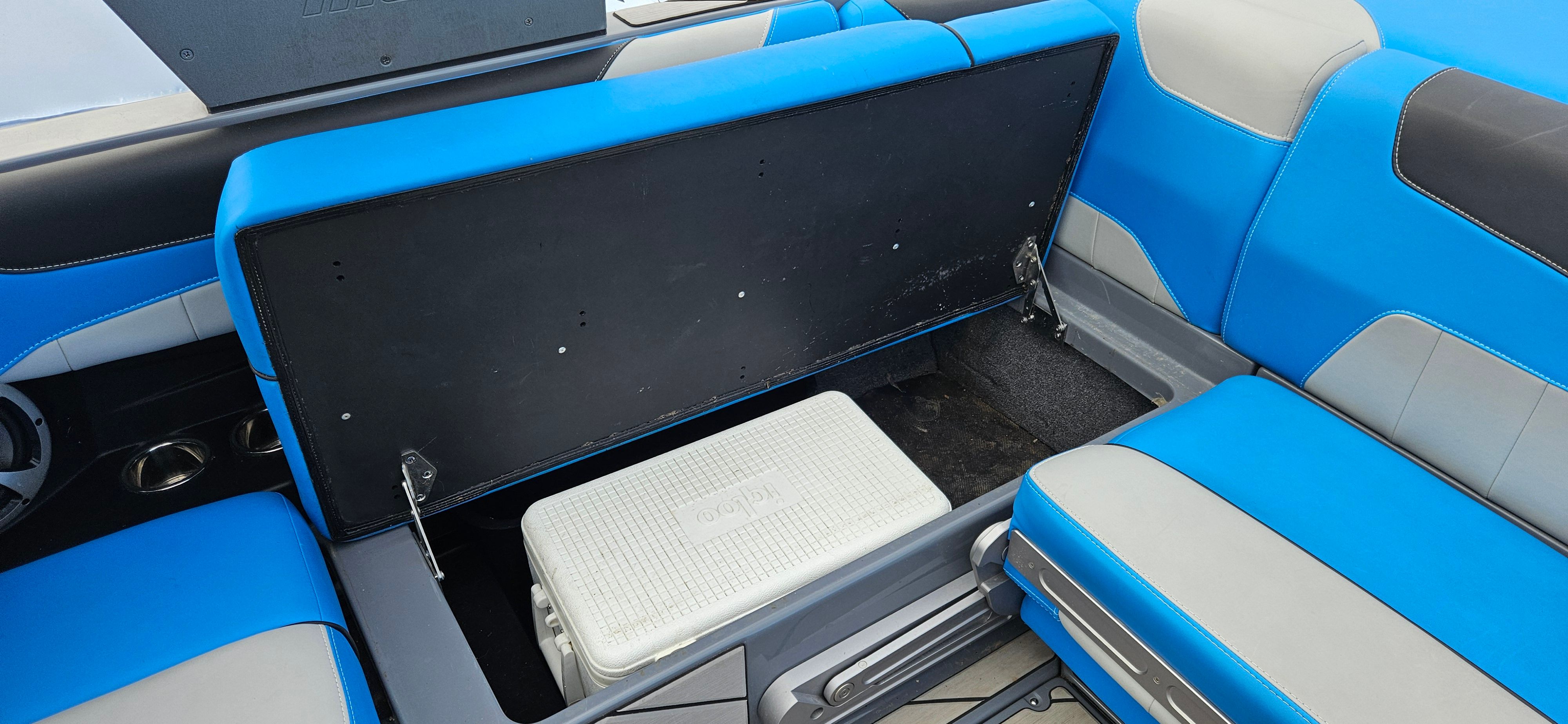 2020 Malibu 23 LSV Image Thumbnail #11