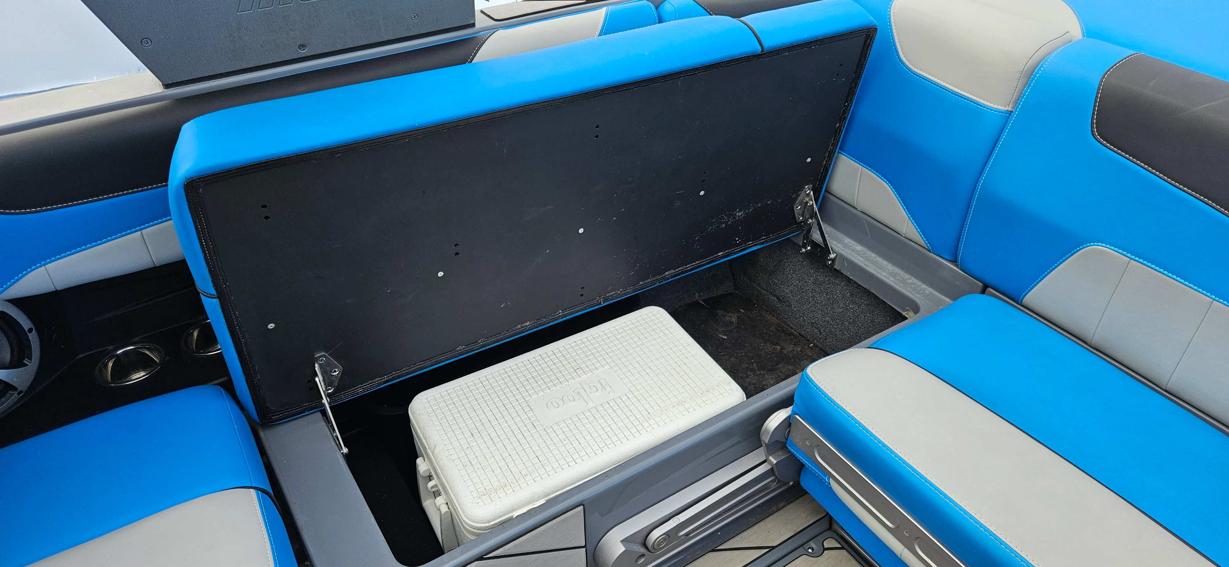 2020 Malibu 23 LSV Image Thumbnail #11