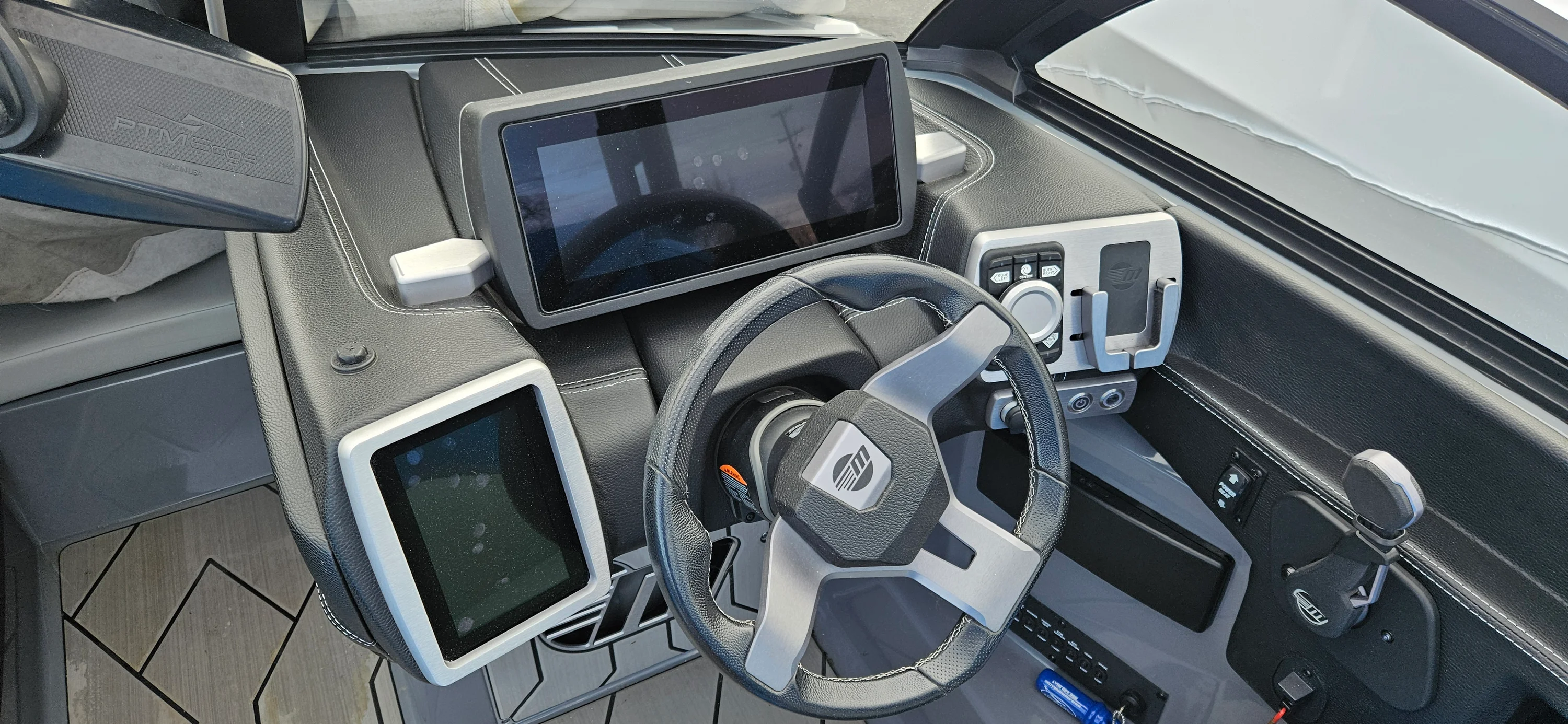2020 Malibu 23 LSV Image Thumbnail #18