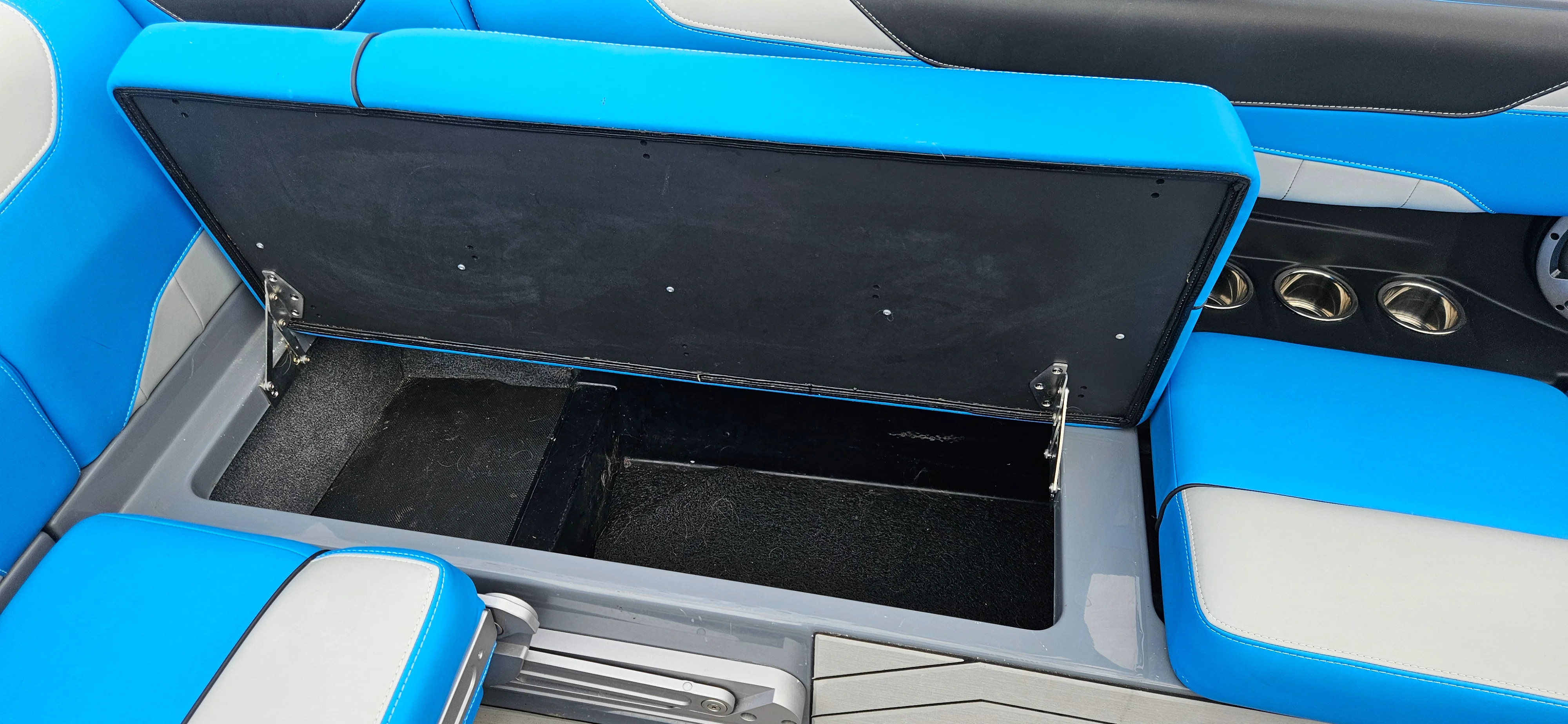 2020 Malibu 23 LSV Image Thumbnail #14