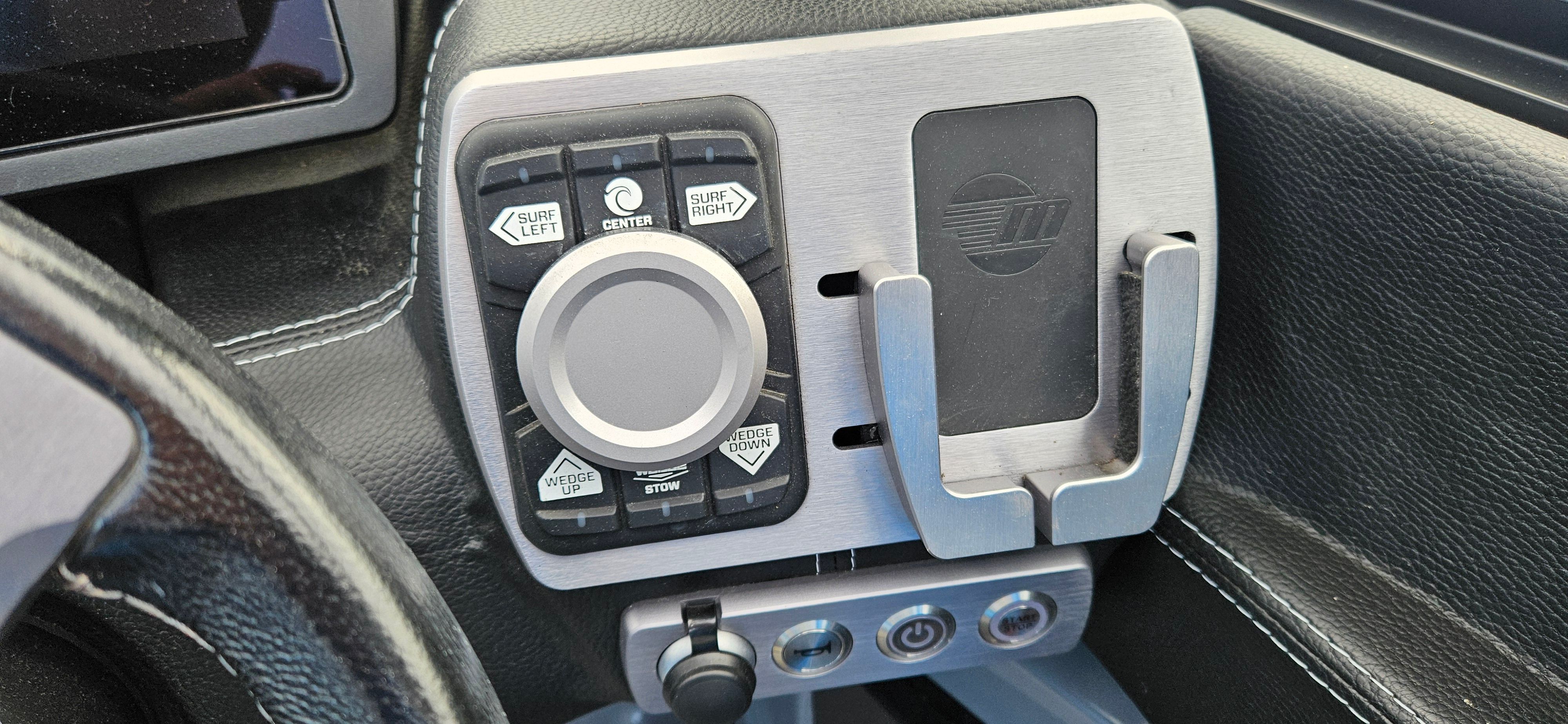 2020 Malibu 23 LSV Image Thumbnail #19