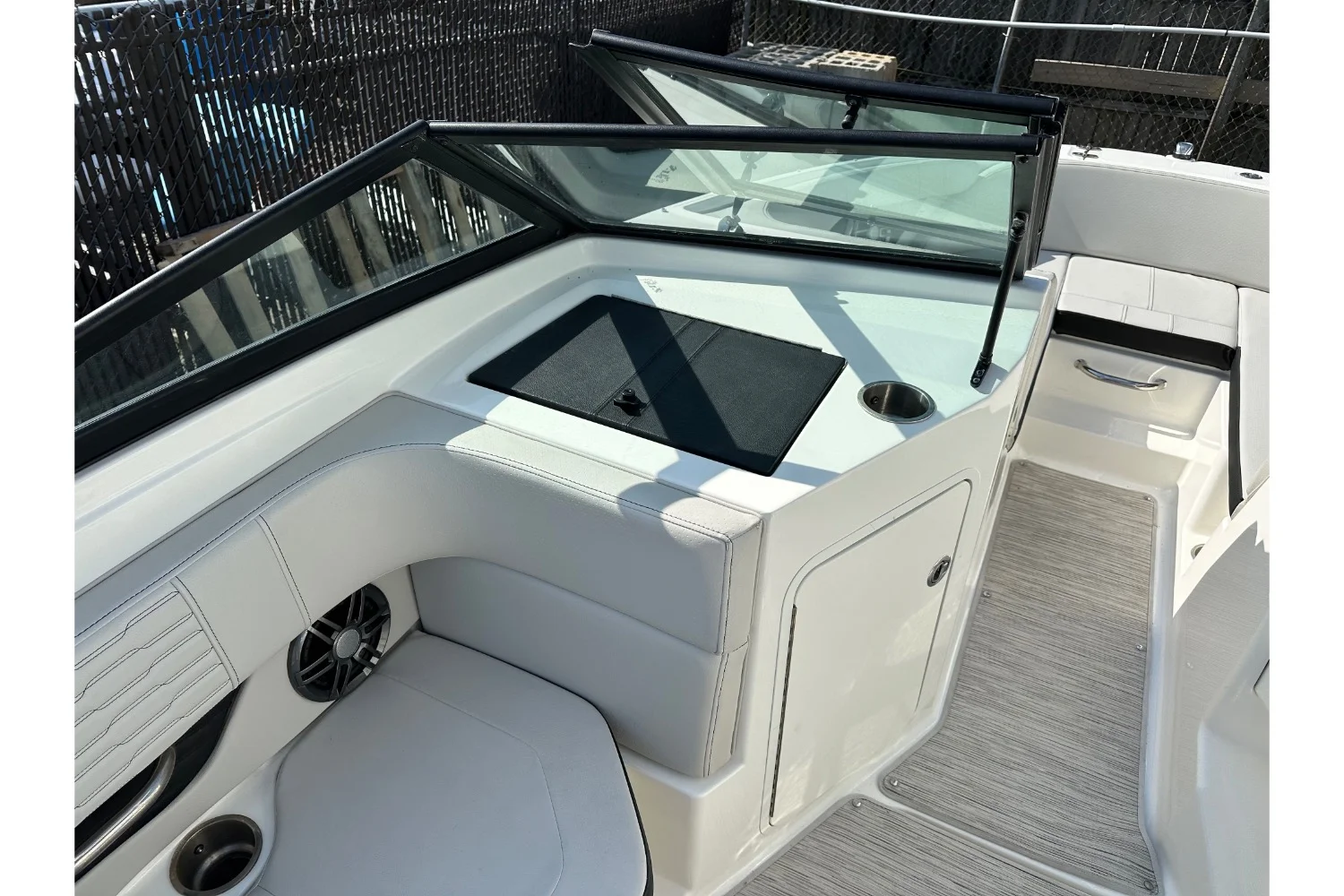2022 Sea Ray SPX 190 OB Image Thumbnail #42
