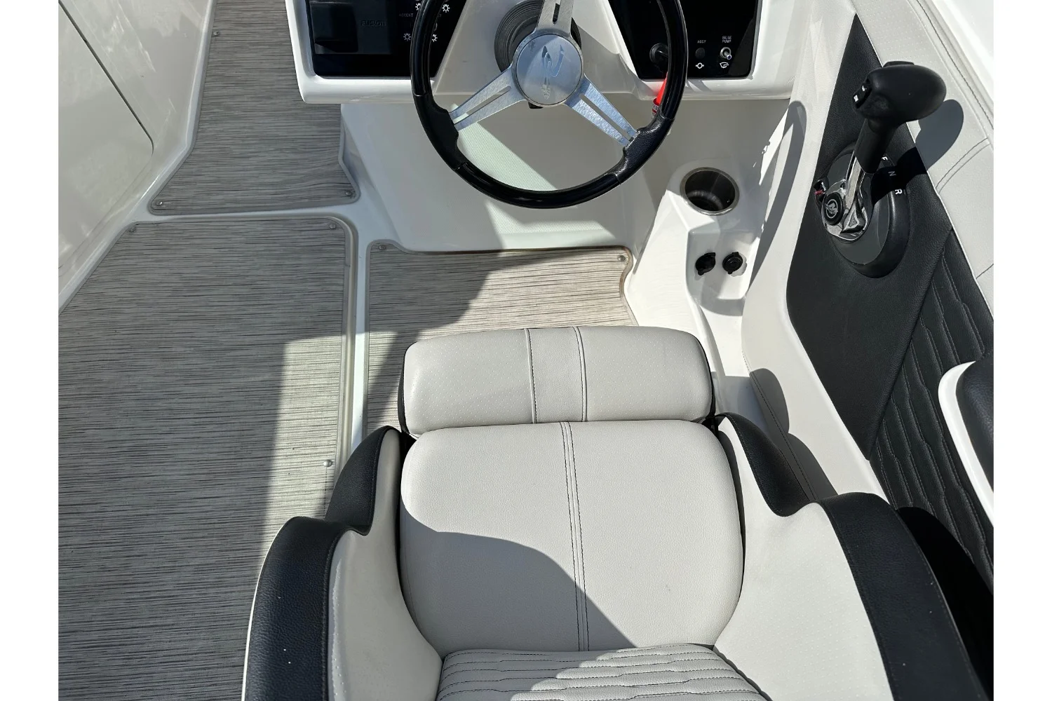 2022 Sea Ray SPX 190 OB Image Thumbnail #40