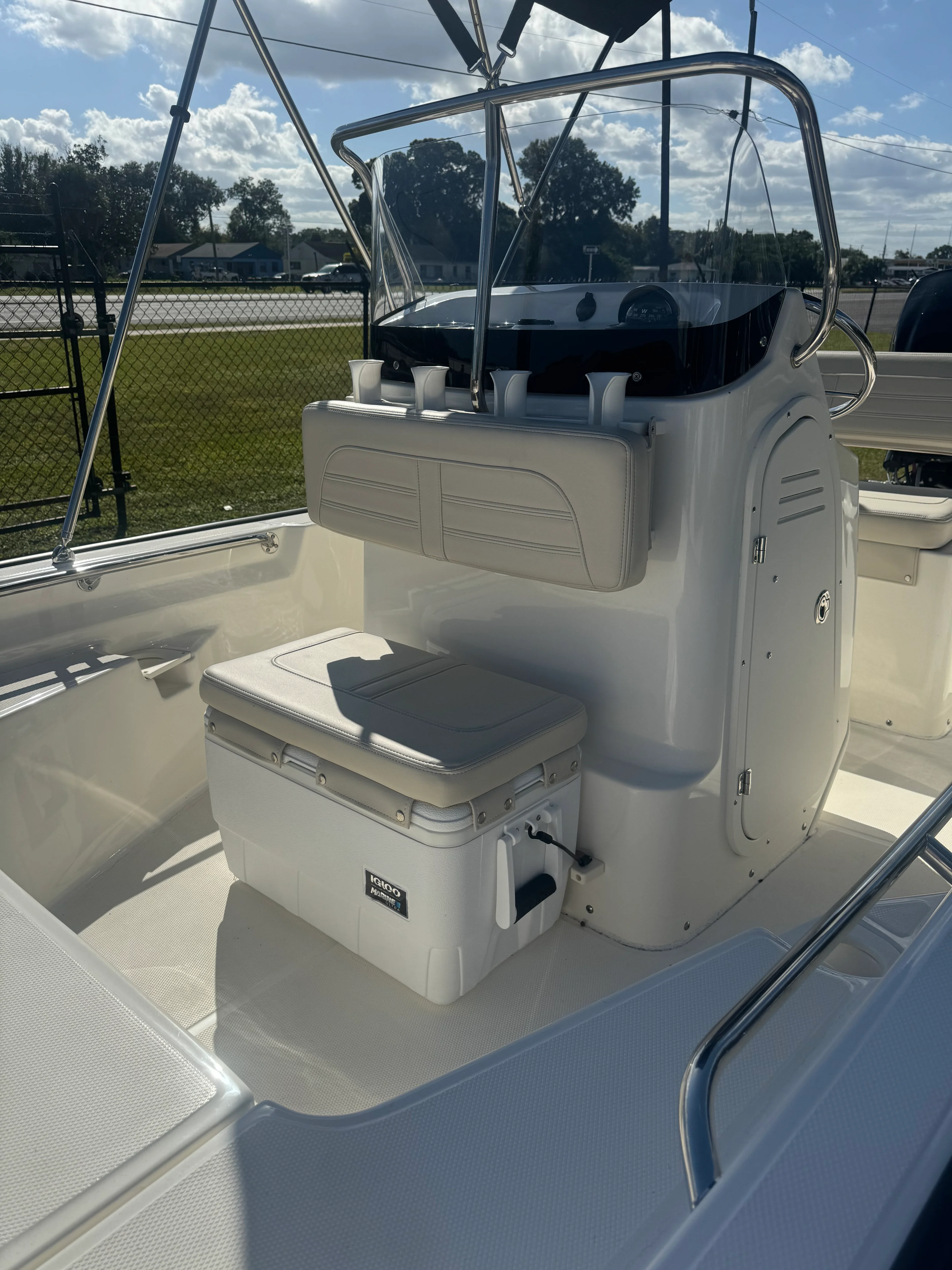 2023 Boston Whaler 150 MONTAUK Image Thumbnail #11