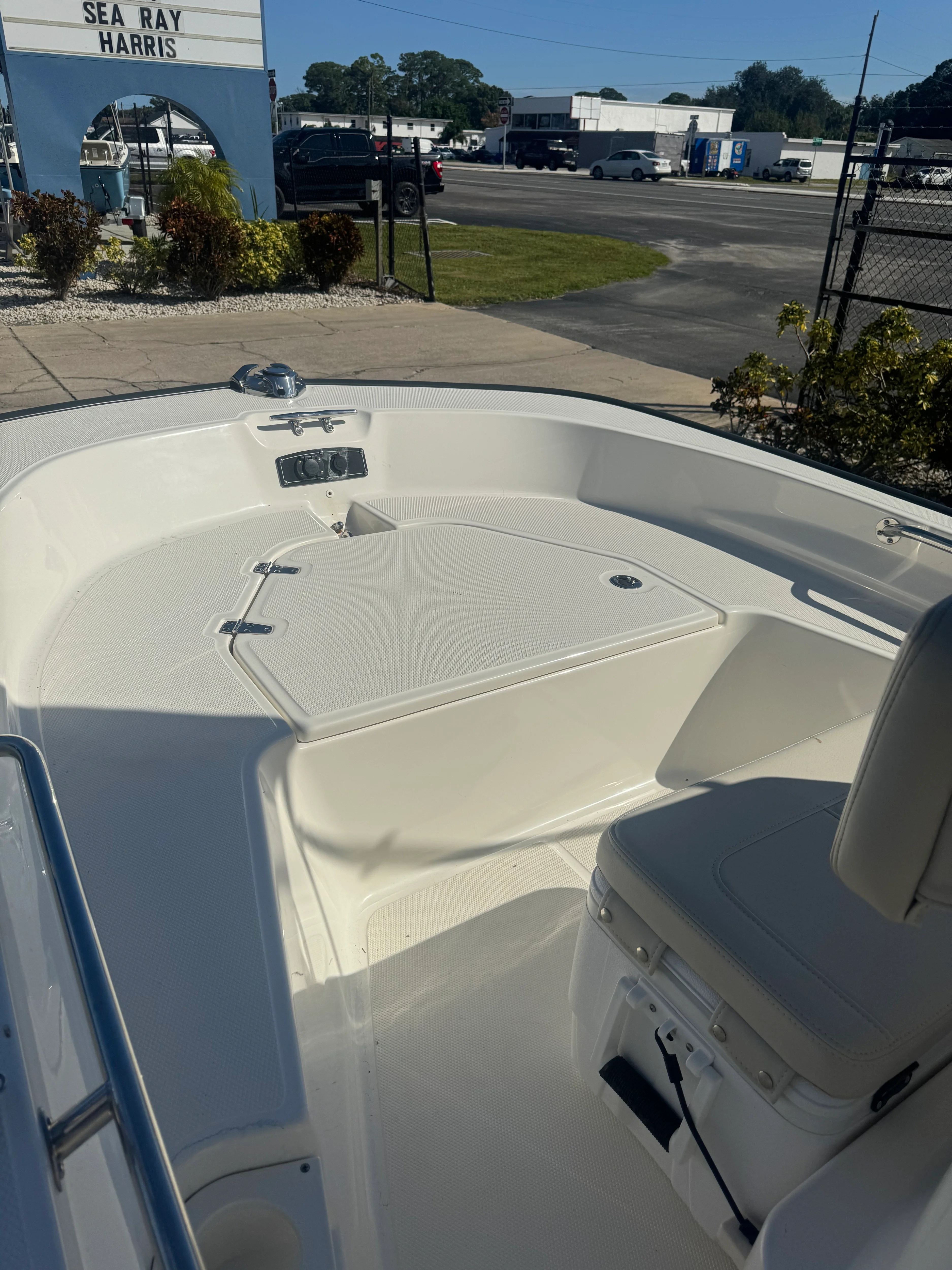 2023 Boston Whaler 150 MONTAUK Image Thumbnail #7