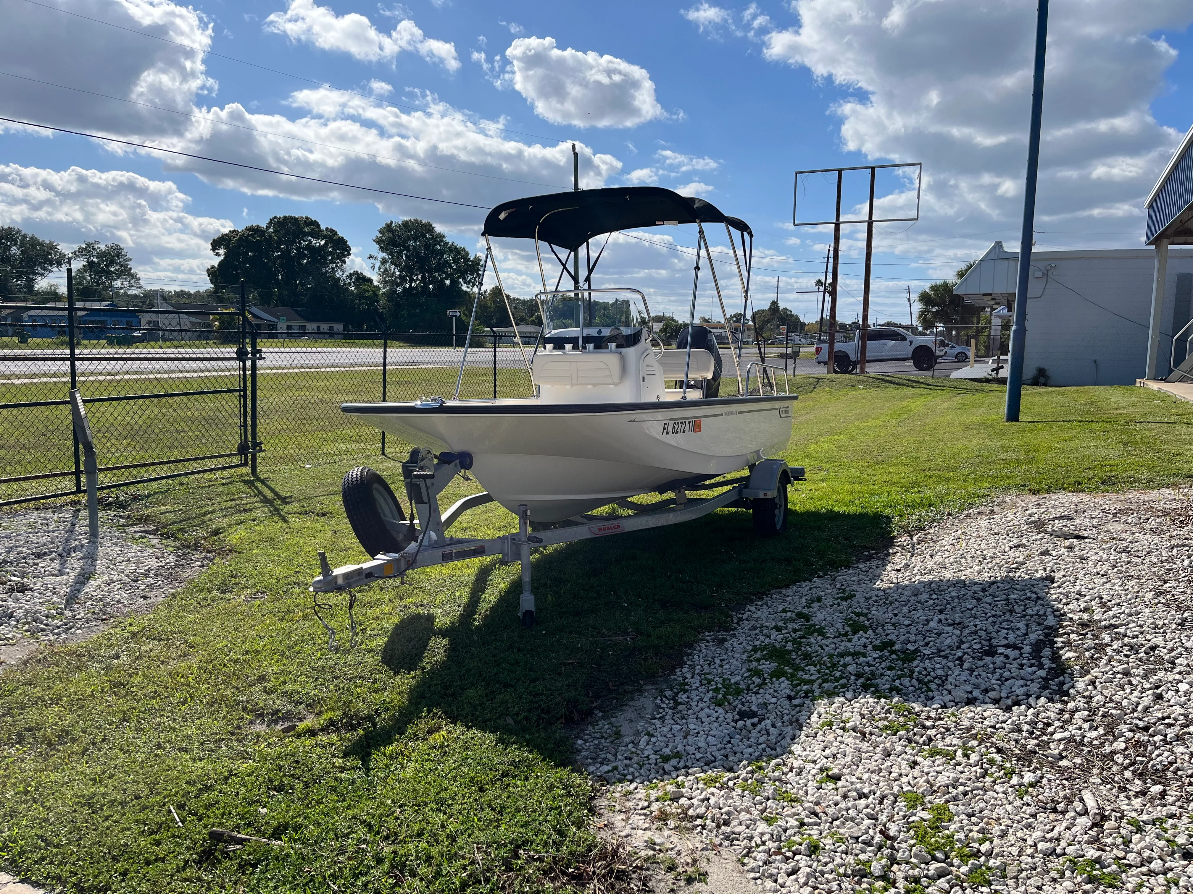 2023 Boston Whaler 150 MONTAUK Image Thumbnail #0