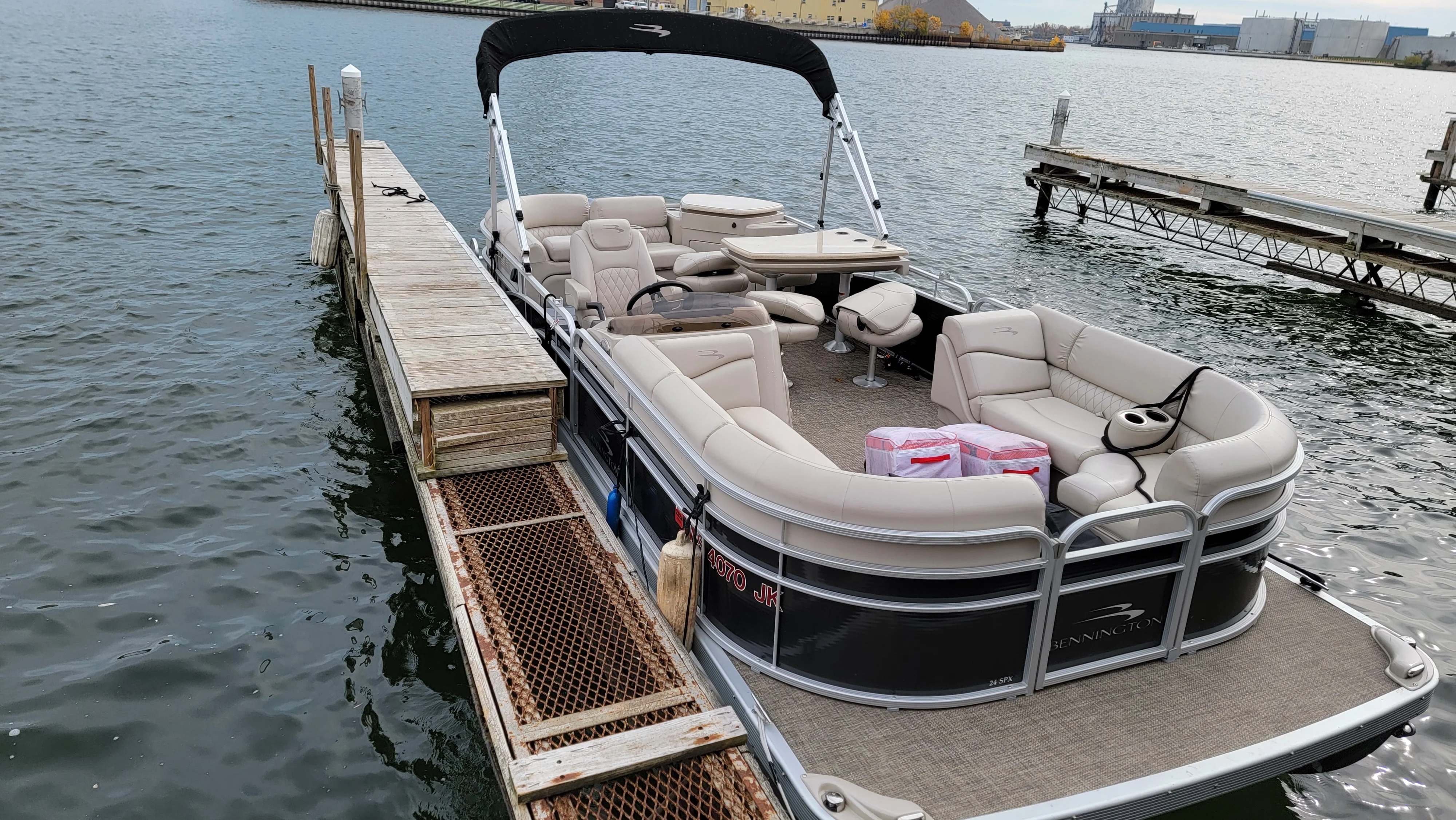 2015 Bennington 24 SPDX Image Thumbnail #3