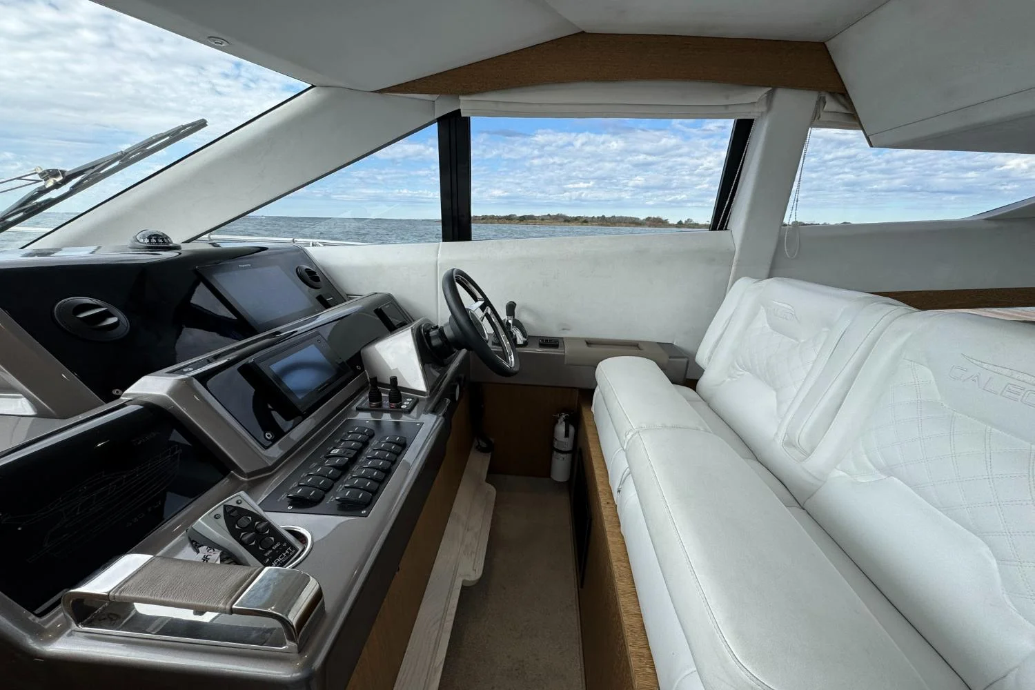 2018 Galeon 420 Image Thumbnail #22