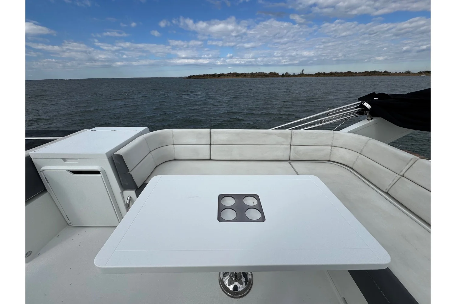 2018 Galeon 420 Image Thumbnail #64