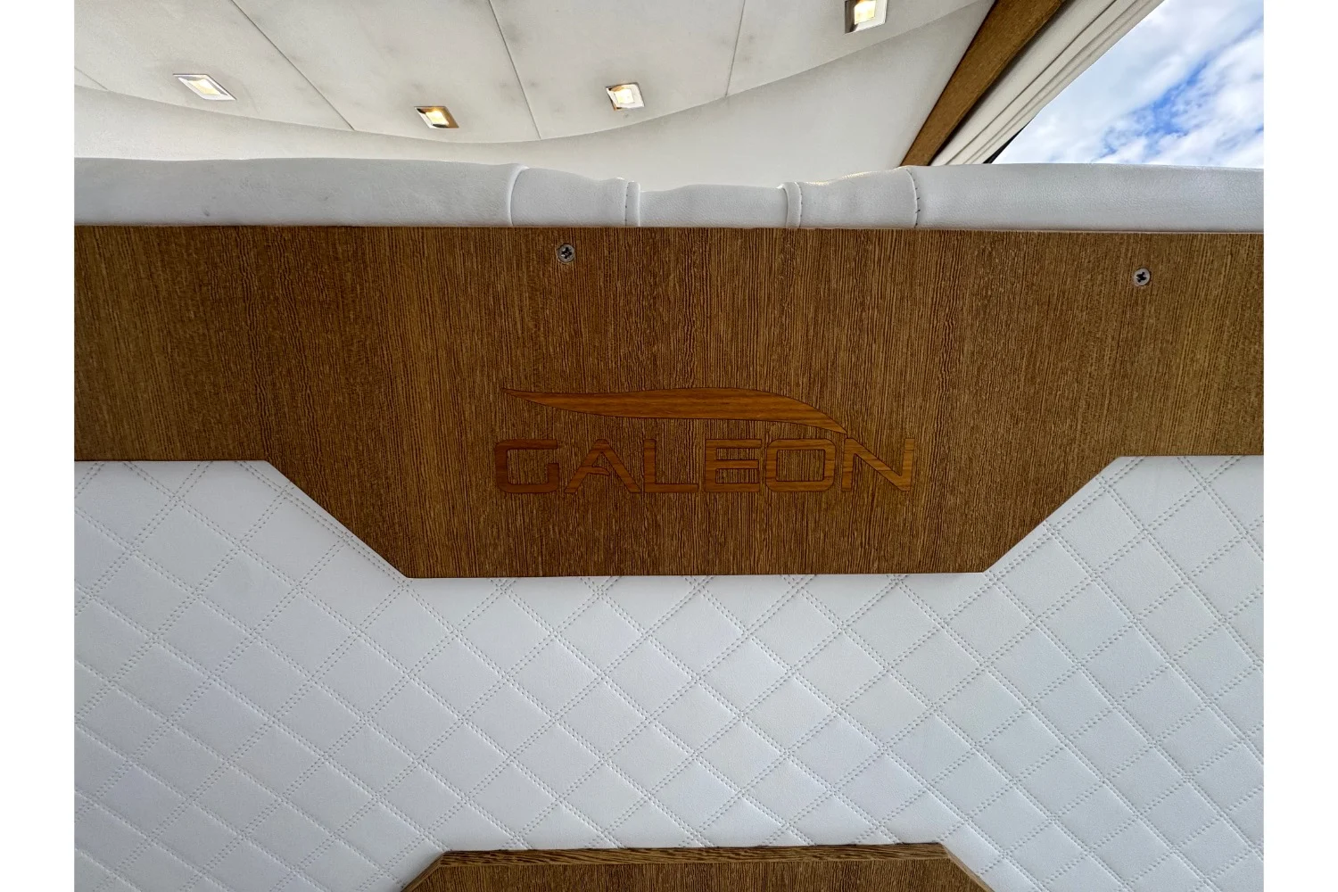 2018 Galeon 420 Image Thumbnail #30