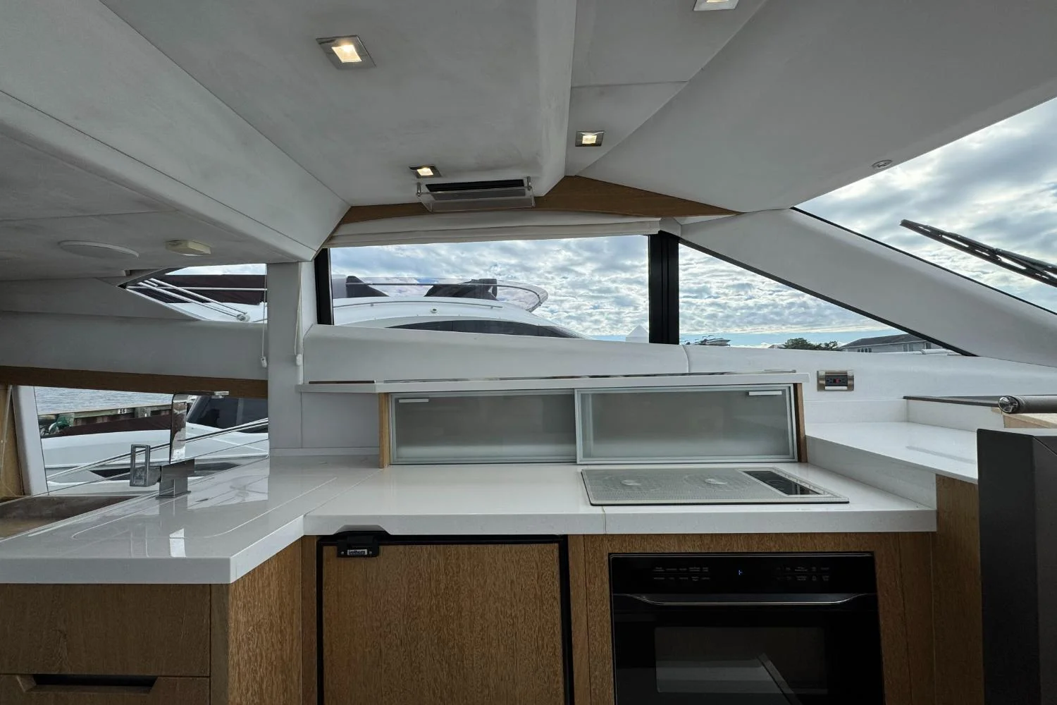 2018 Galeon 420 Image Thumbnail #19