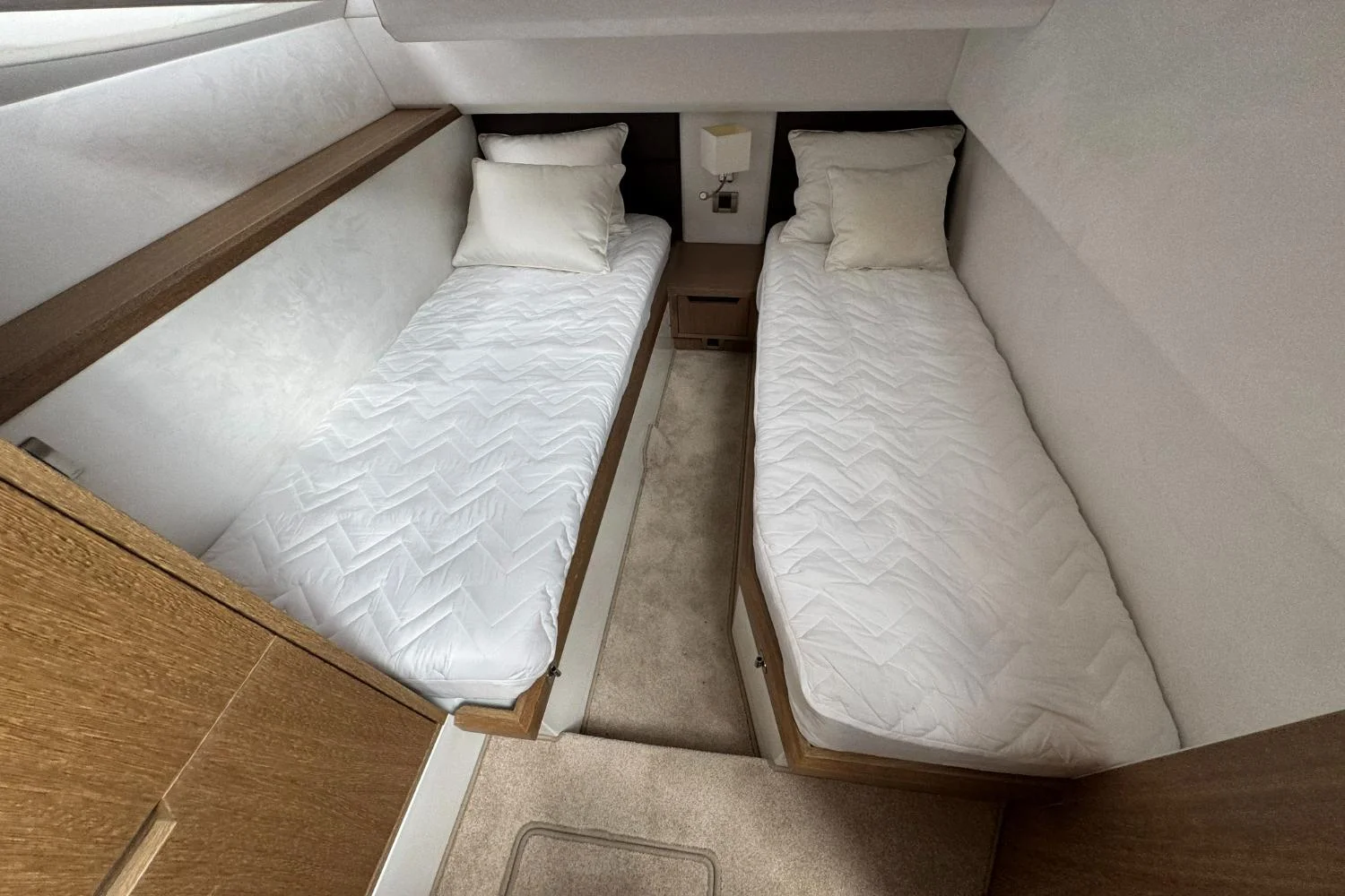 2018 Galeon 420 Image Thumbnail #46