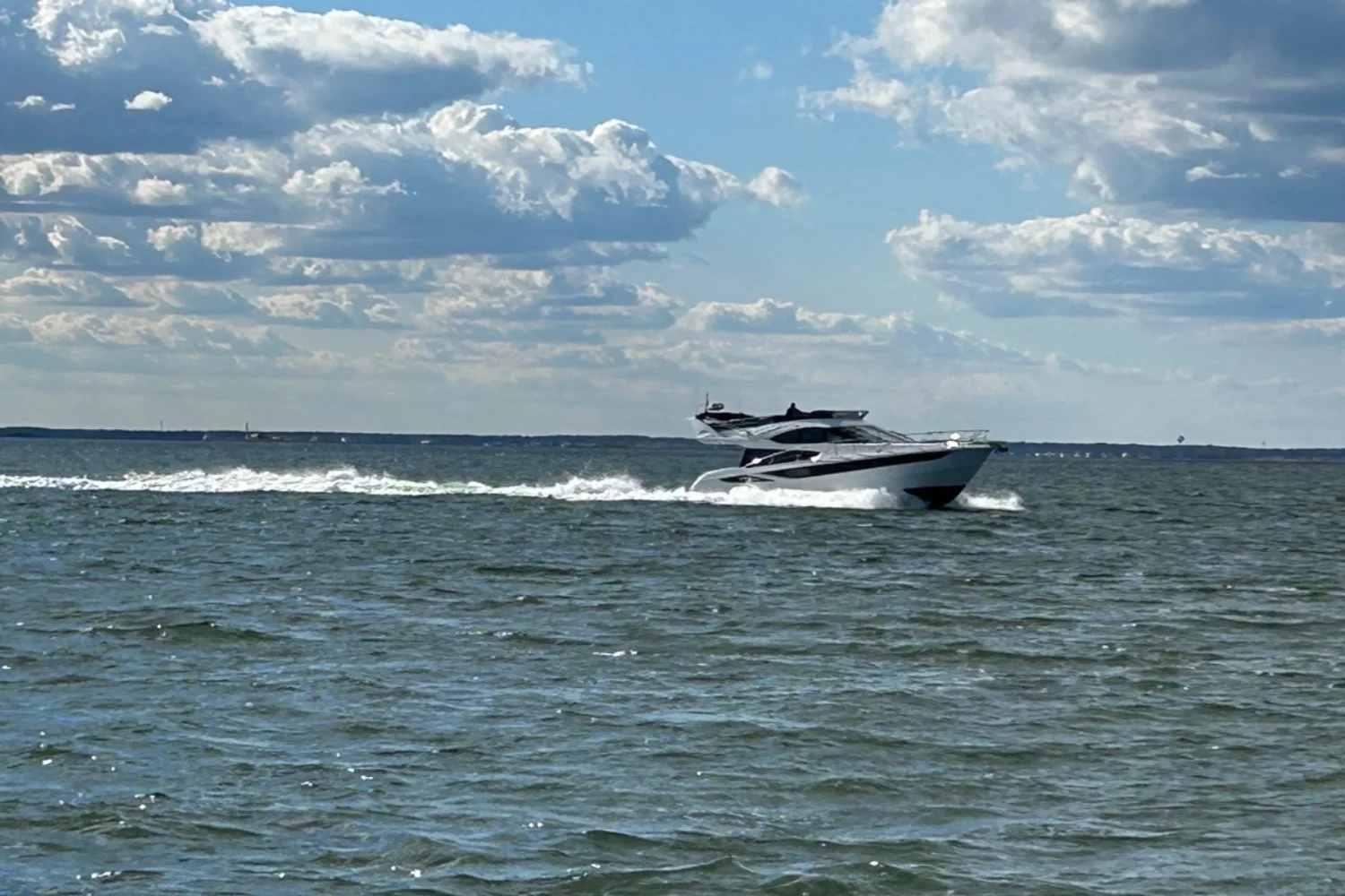 2018 Galeon 420 Image Thumbnail #7