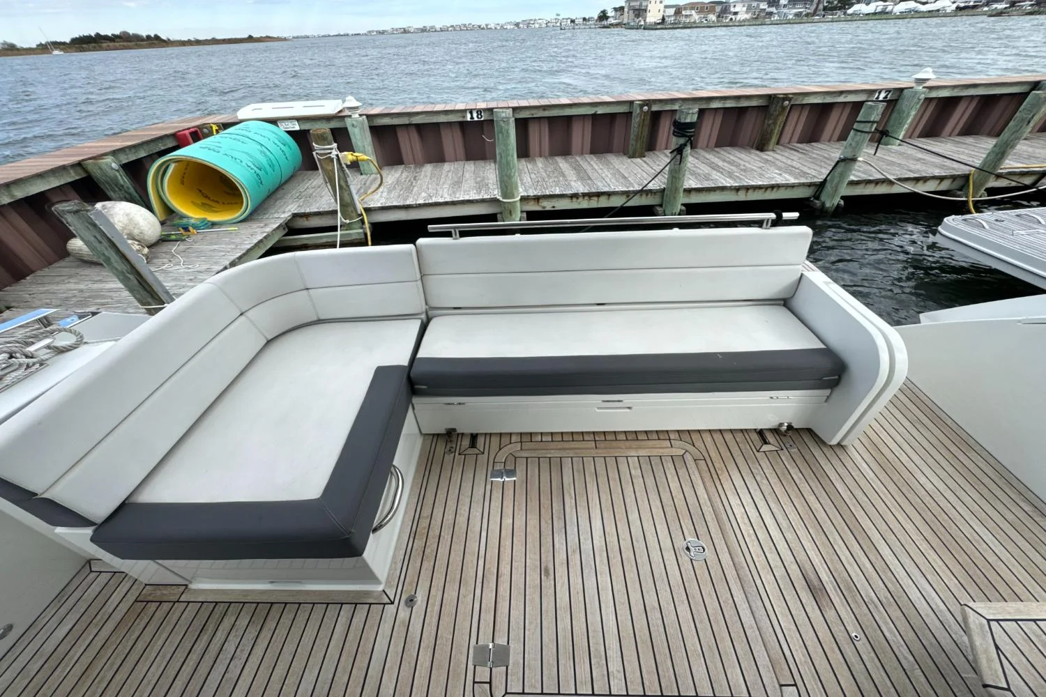 2018 Galeon 420 Image Thumbnail #79