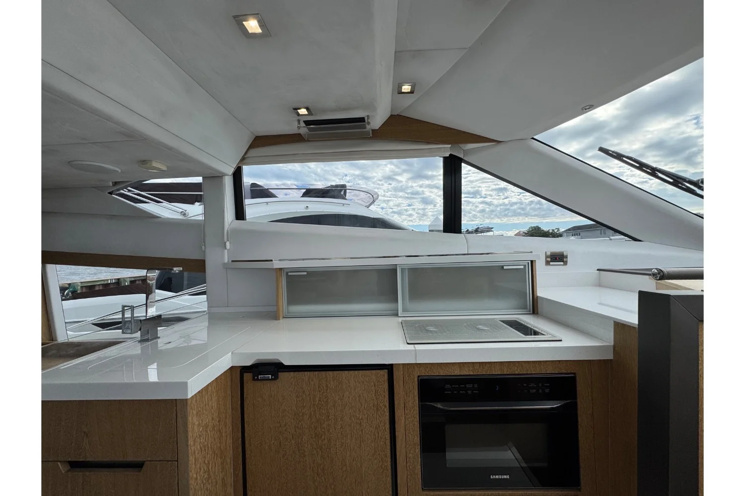 2018 Galeon 420 Image Thumbnail #22