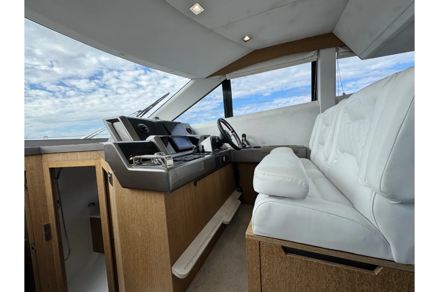 2018 Galeon 420 Image Thumbnail #23