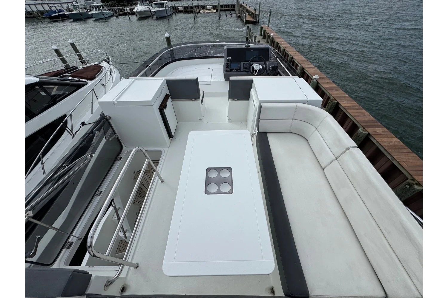 2018 Galeon 420 Image Thumbnail #65