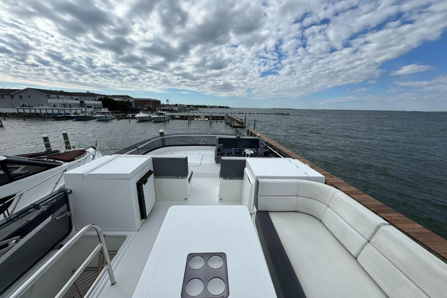 2018 Galeon 420 Image Thumbnail #65