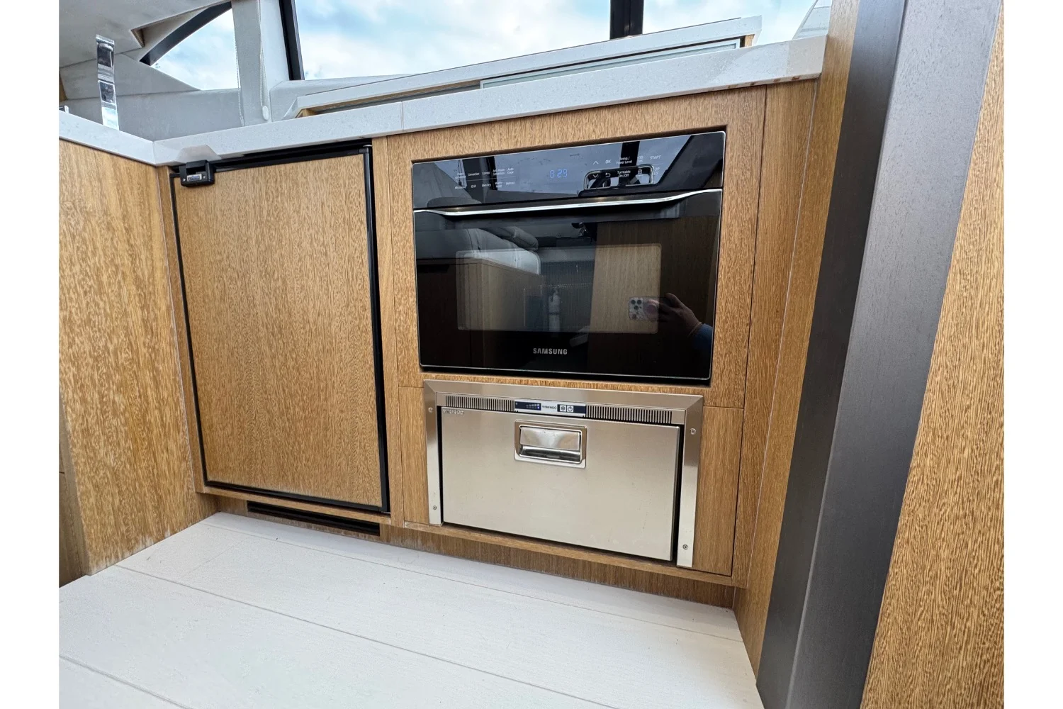 2018 Galeon 420 Image Thumbnail #57