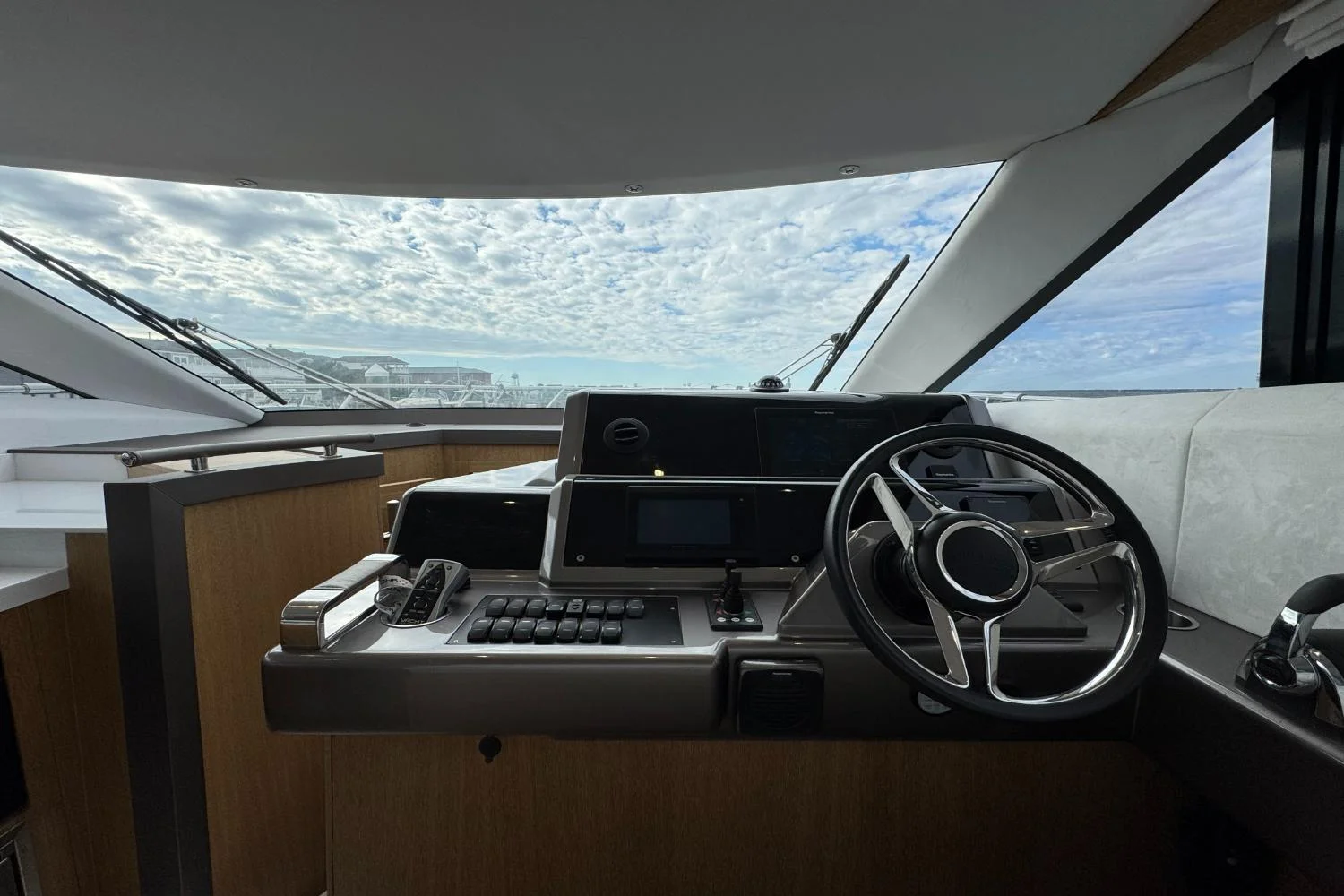 2018 Galeon 420 Image Thumbnail #24