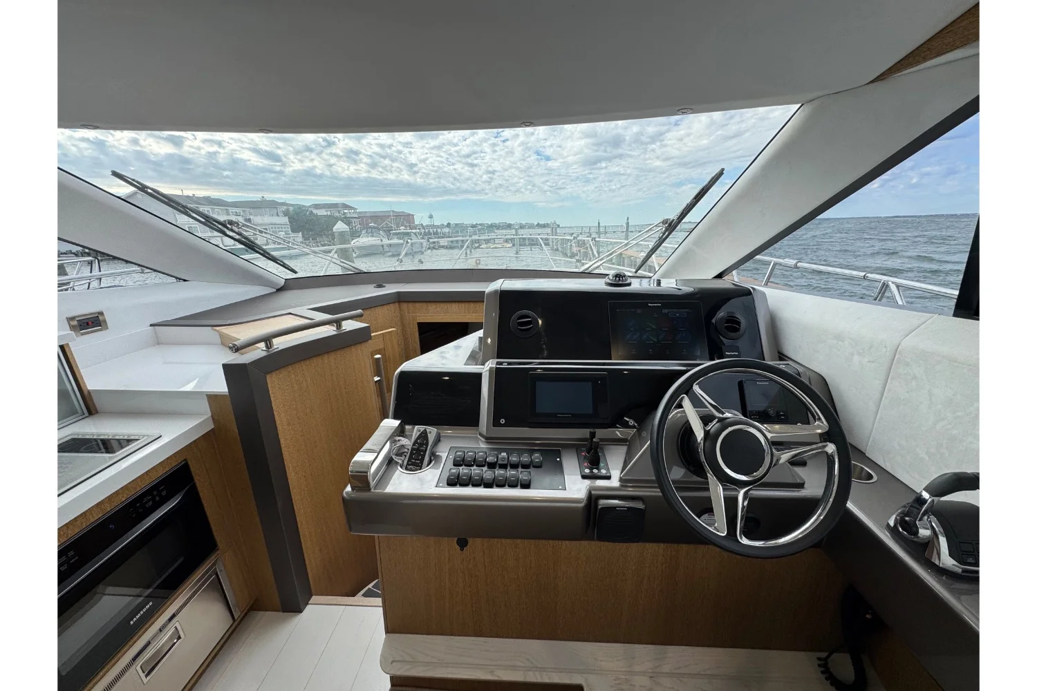 2018 Galeon 420 Image Thumbnail #26