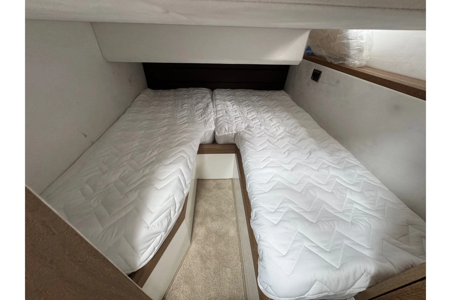 2018 Galeon 420 Image Thumbnail #53