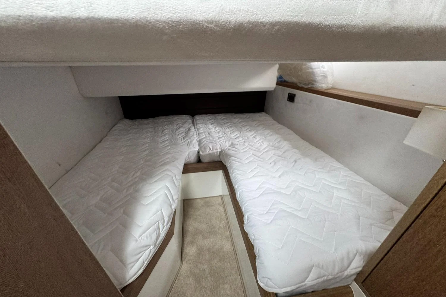 2018 Galeon 420 Image Thumbnail #51