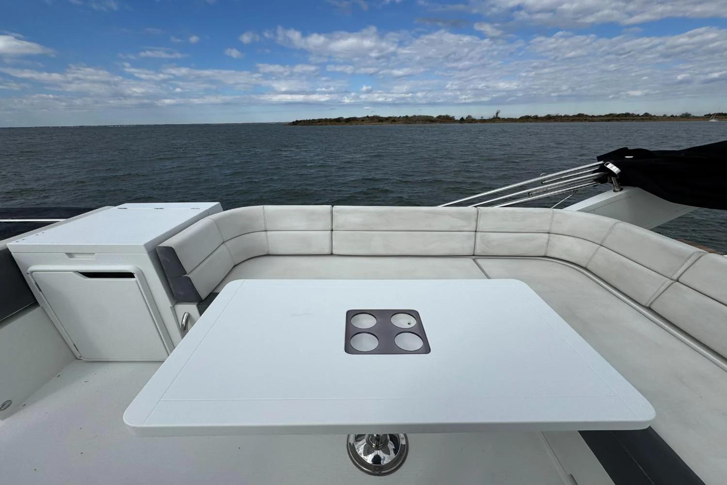 2018 Galeon 420 Image Thumbnail #63
