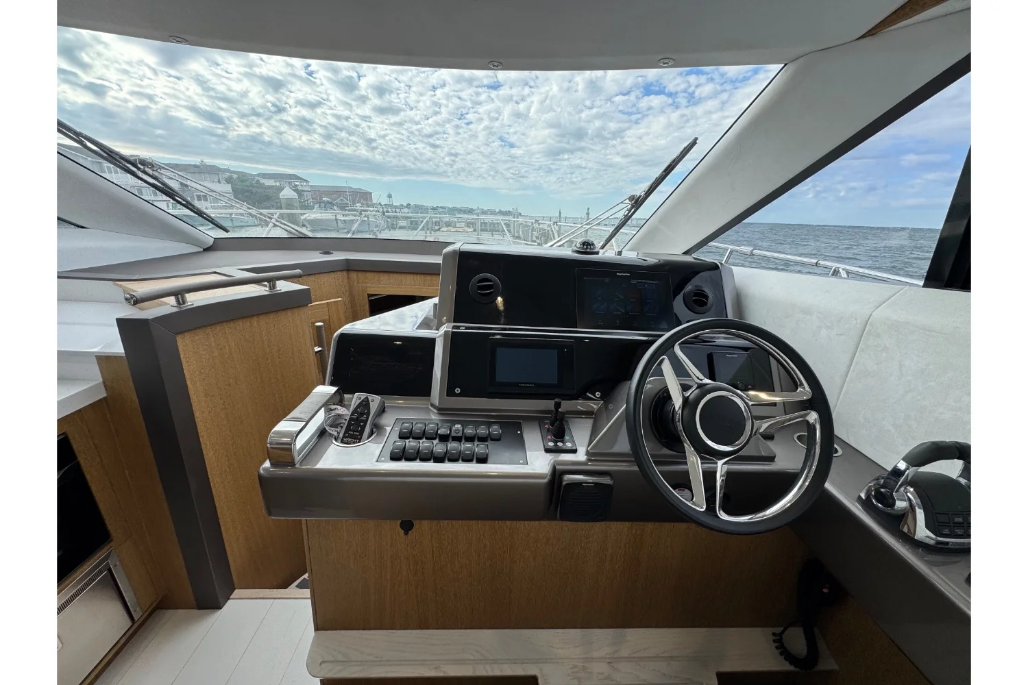 2018 Galeon 420 Image Thumbnail #27