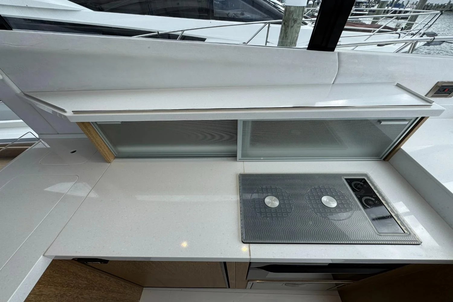 2018 Galeon 420 Image Thumbnail #26