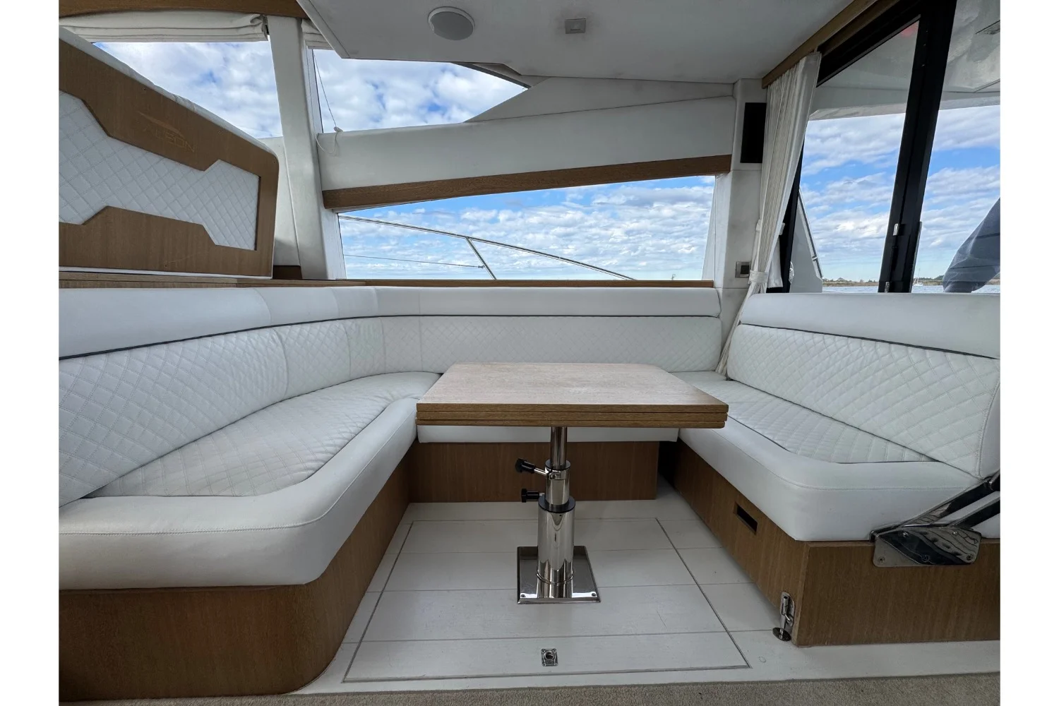 2018 Galeon 420 Image Thumbnail #13