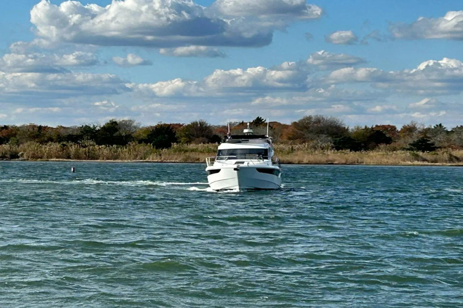 2018 Galeon 420 Image Thumbnail #3