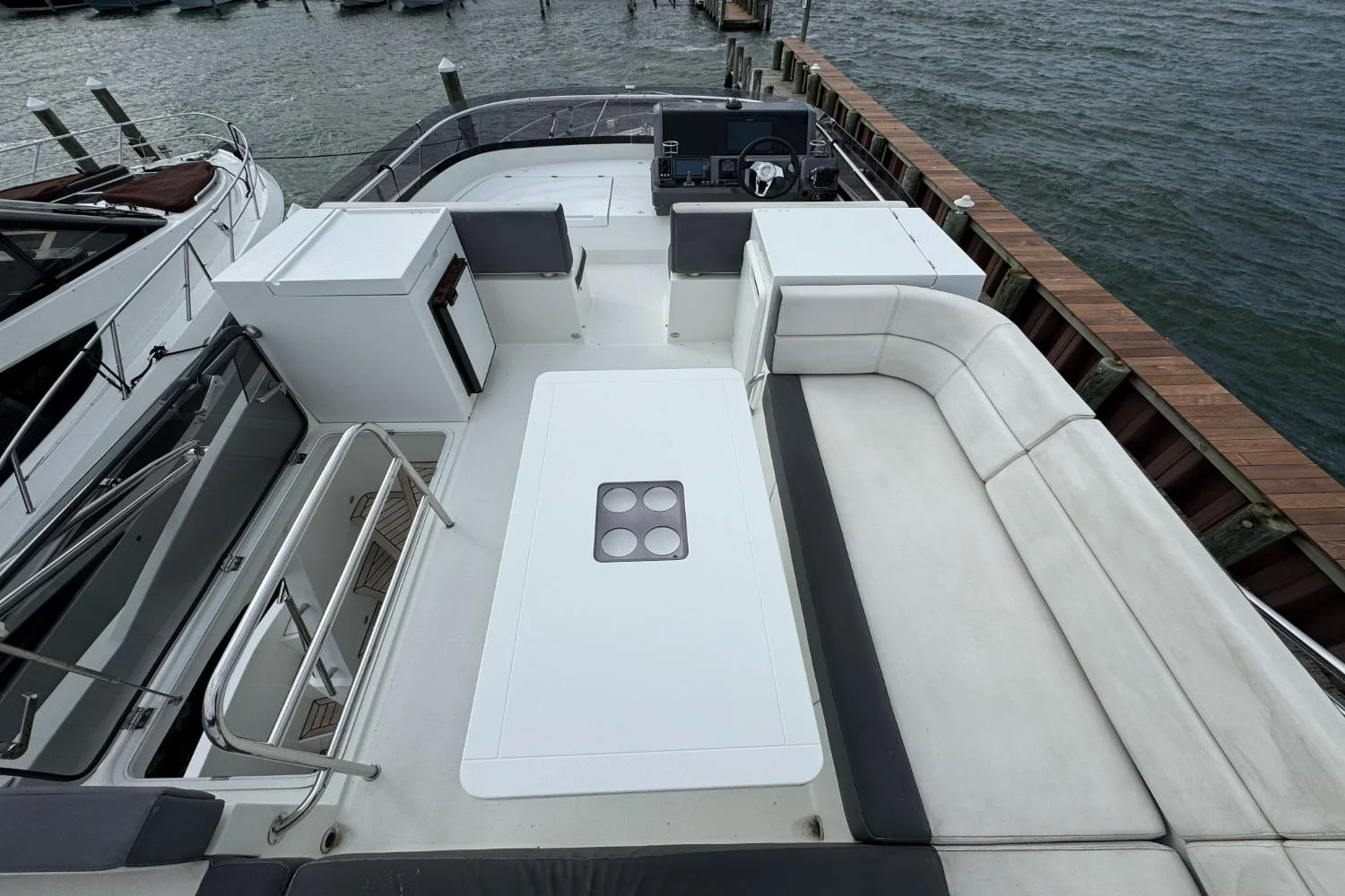 2018 Galeon 420 Image Thumbnail #64
