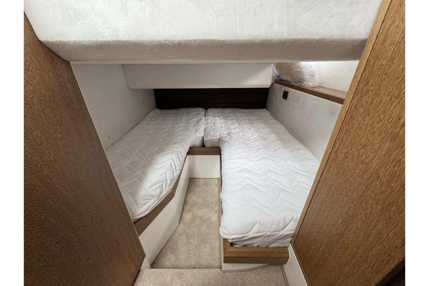 2018 Galeon 420 Image Thumbnail #55