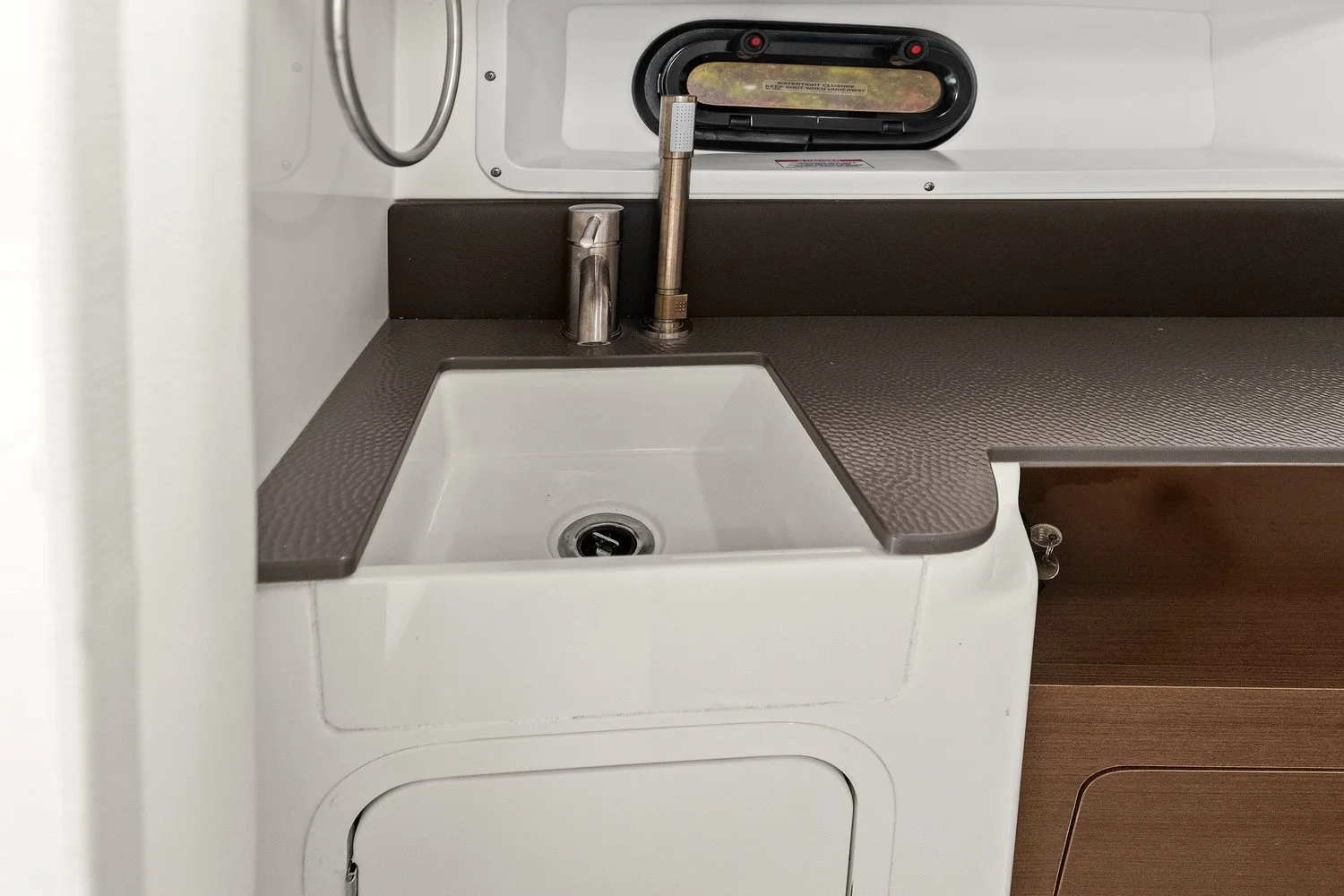 2022 Sea Ray 290 SDX OUTBOARD Image Thumbnail #27