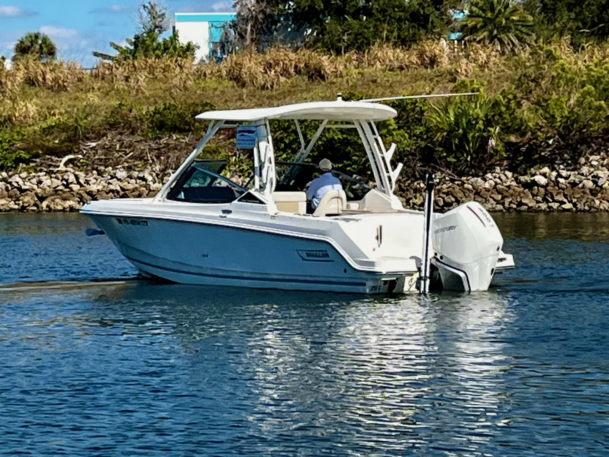 2024 Boston Whaler 240 VANTAGE Image Thumbnail #9