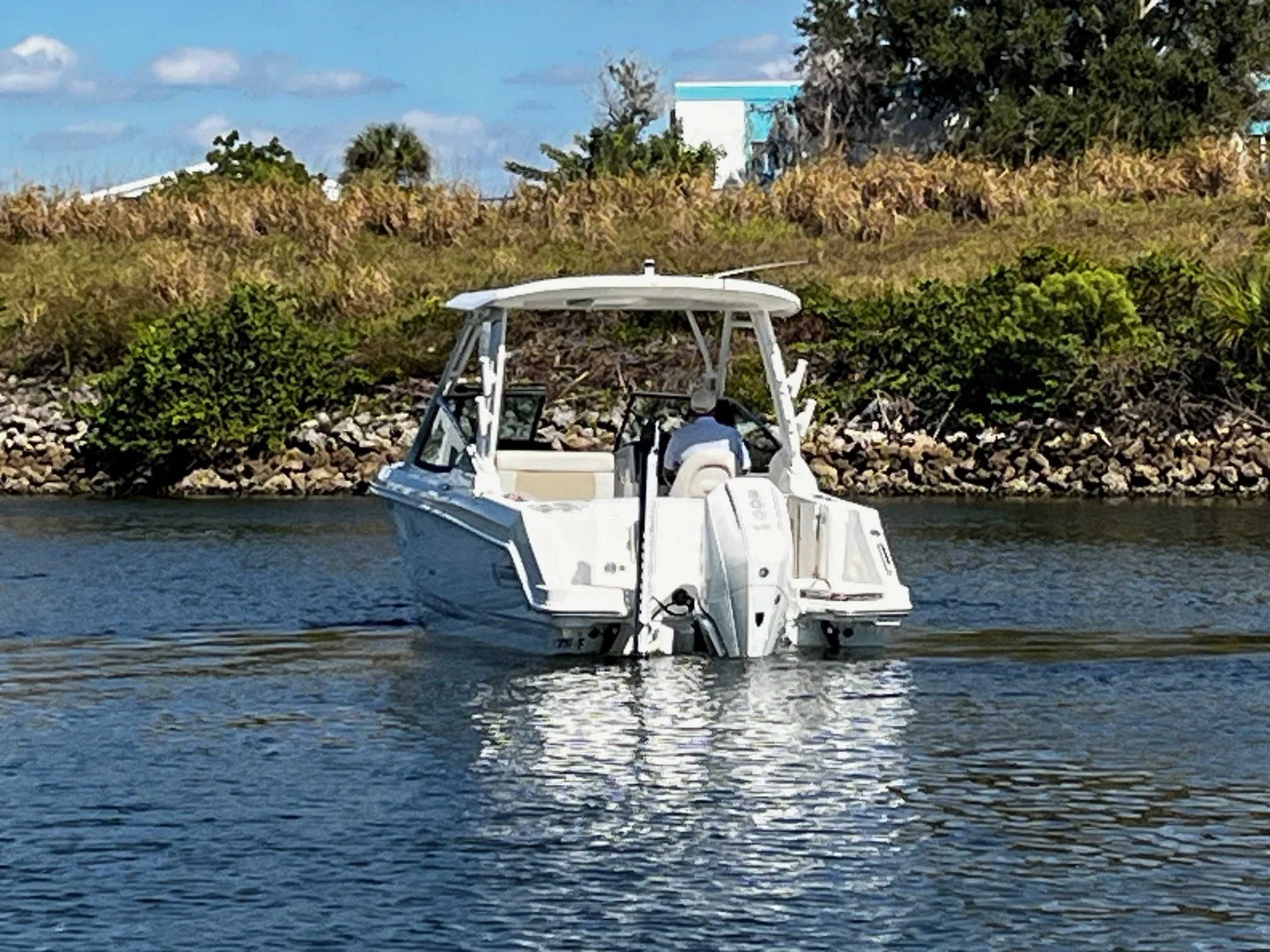 2024 Boston Whaler 240 VANTAGE Image Thumbnail #8